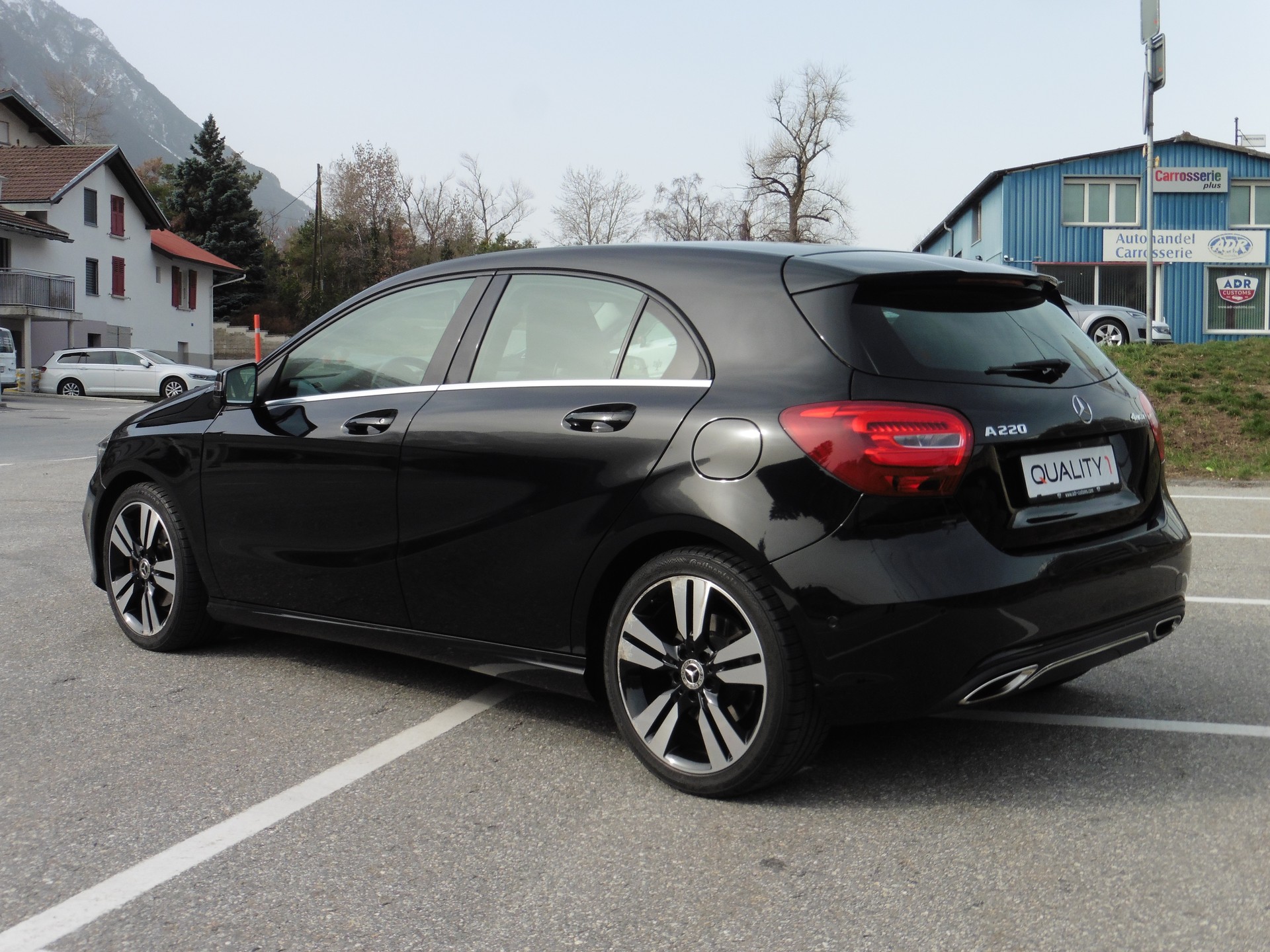 MERCEDES-BENZ A 220 Urban 4Matic 7G-DCT-image-7