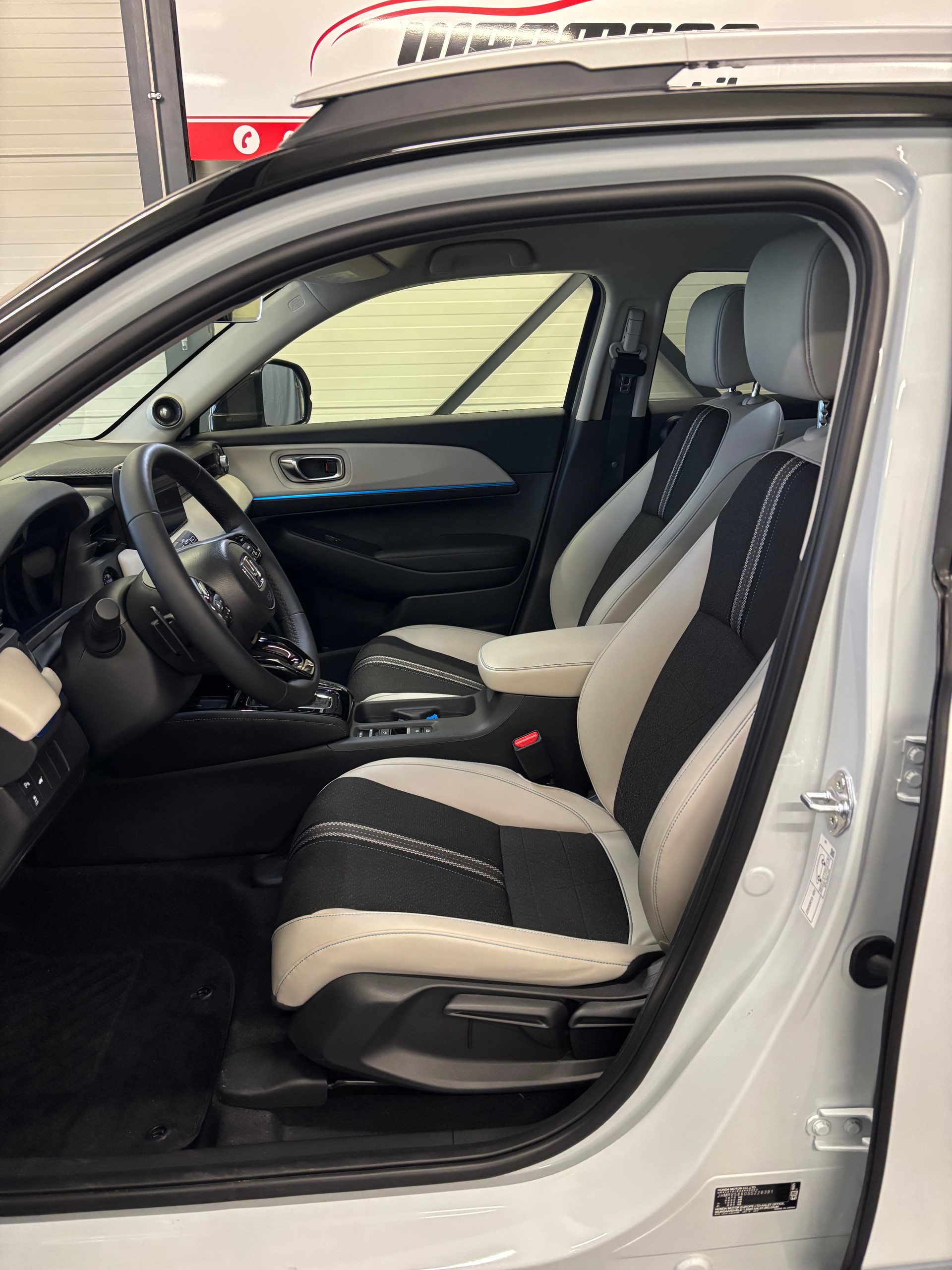 HONDA HR-V 1.5i-MMD Advance Style CVT-image-6