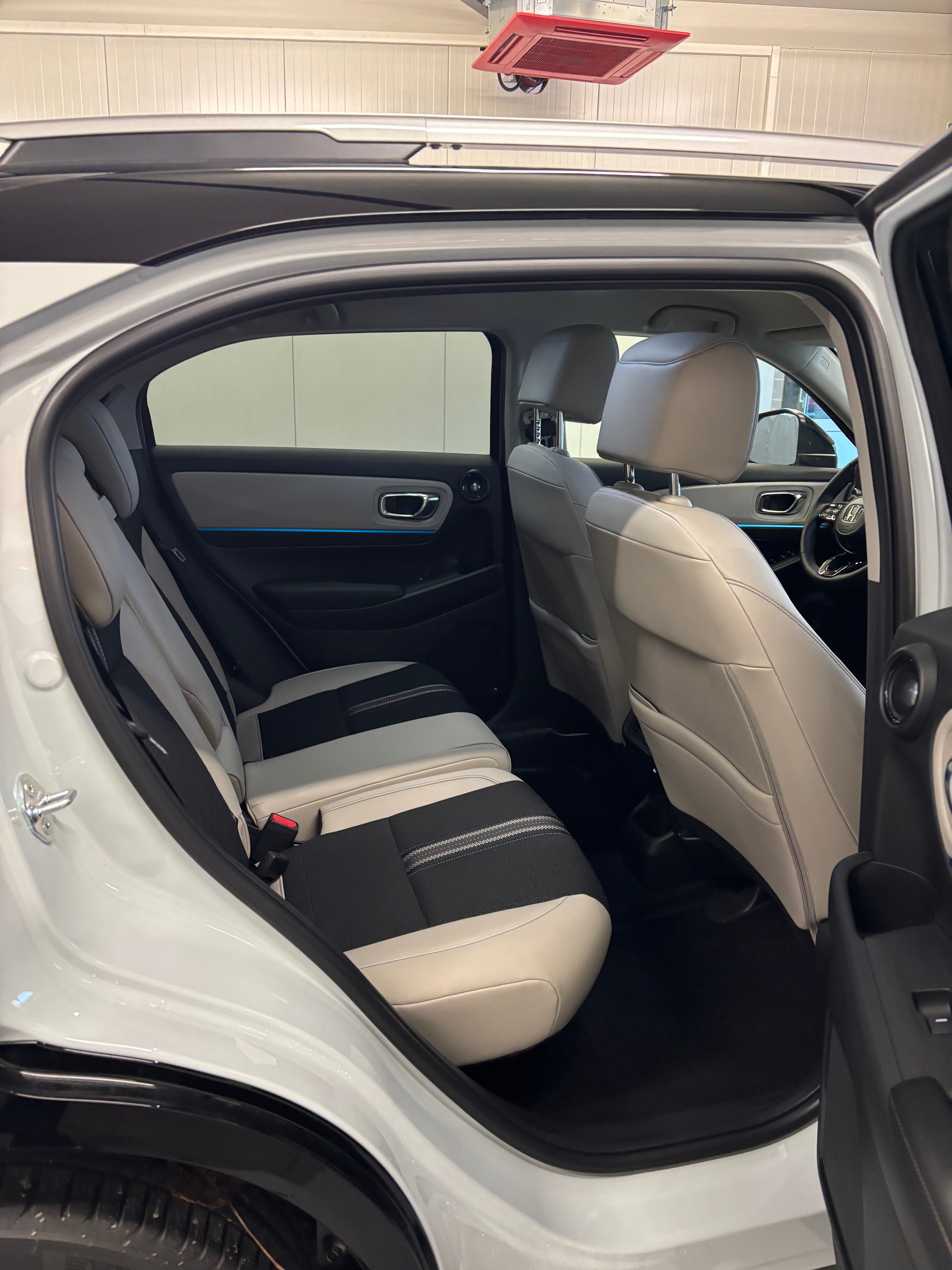 HONDA HR-V 1.5i-MMD Advance Style CVT-image-11