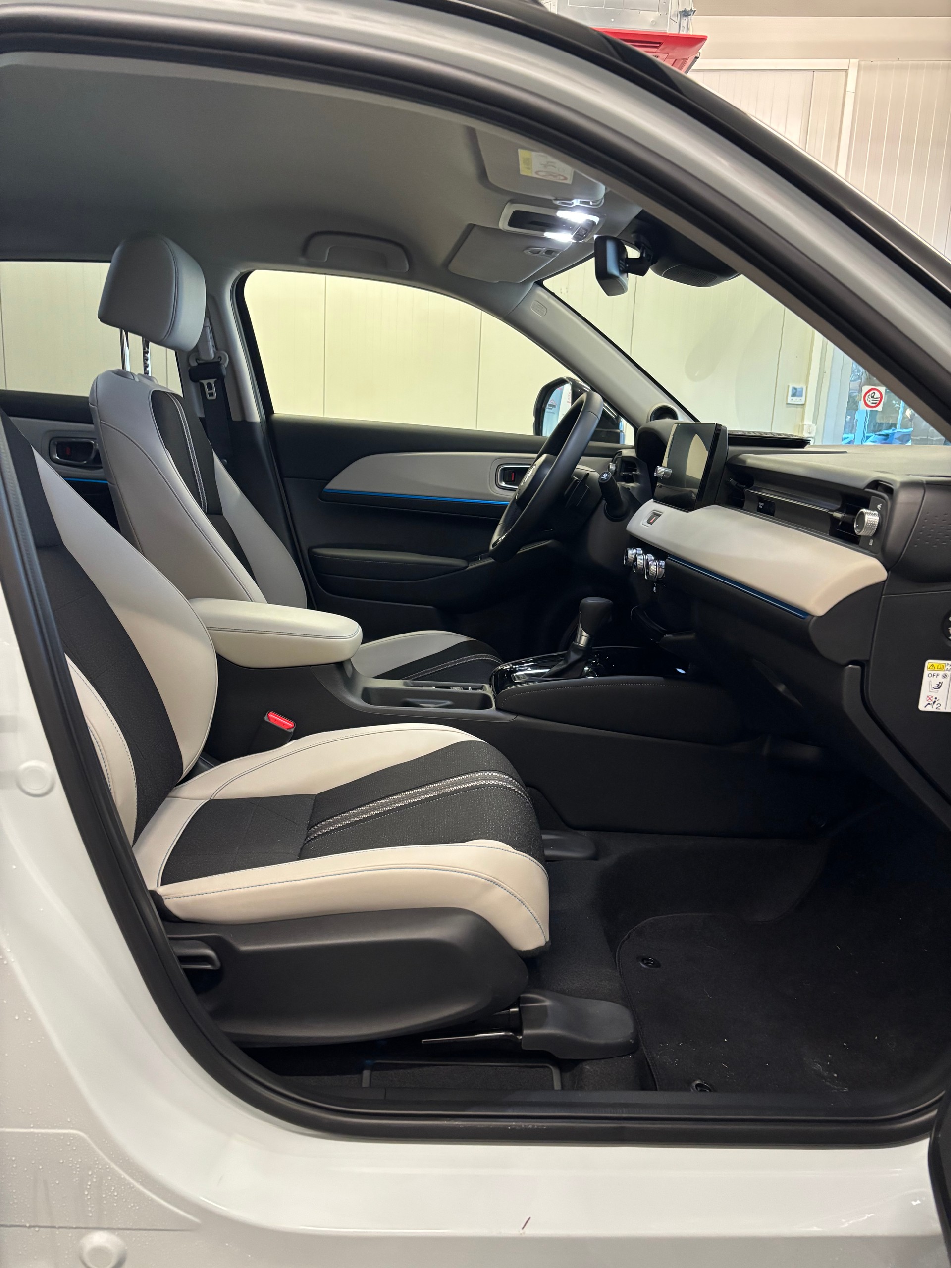 HONDA HR-V 1.5i-MMD Advance Style CVT-image-10