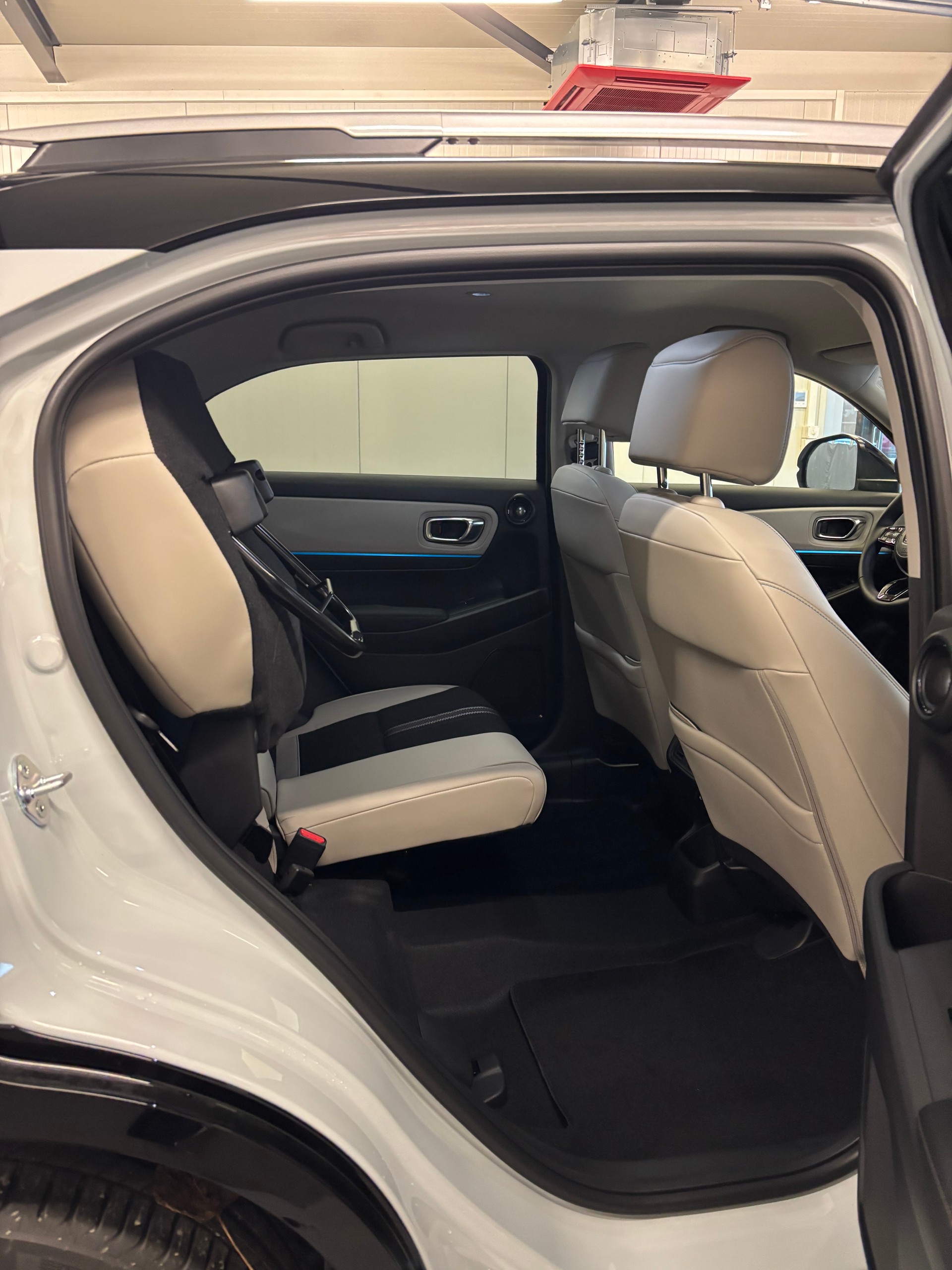 HONDA HR-V 1.5i-MMD Advance Style CVT-image-12
