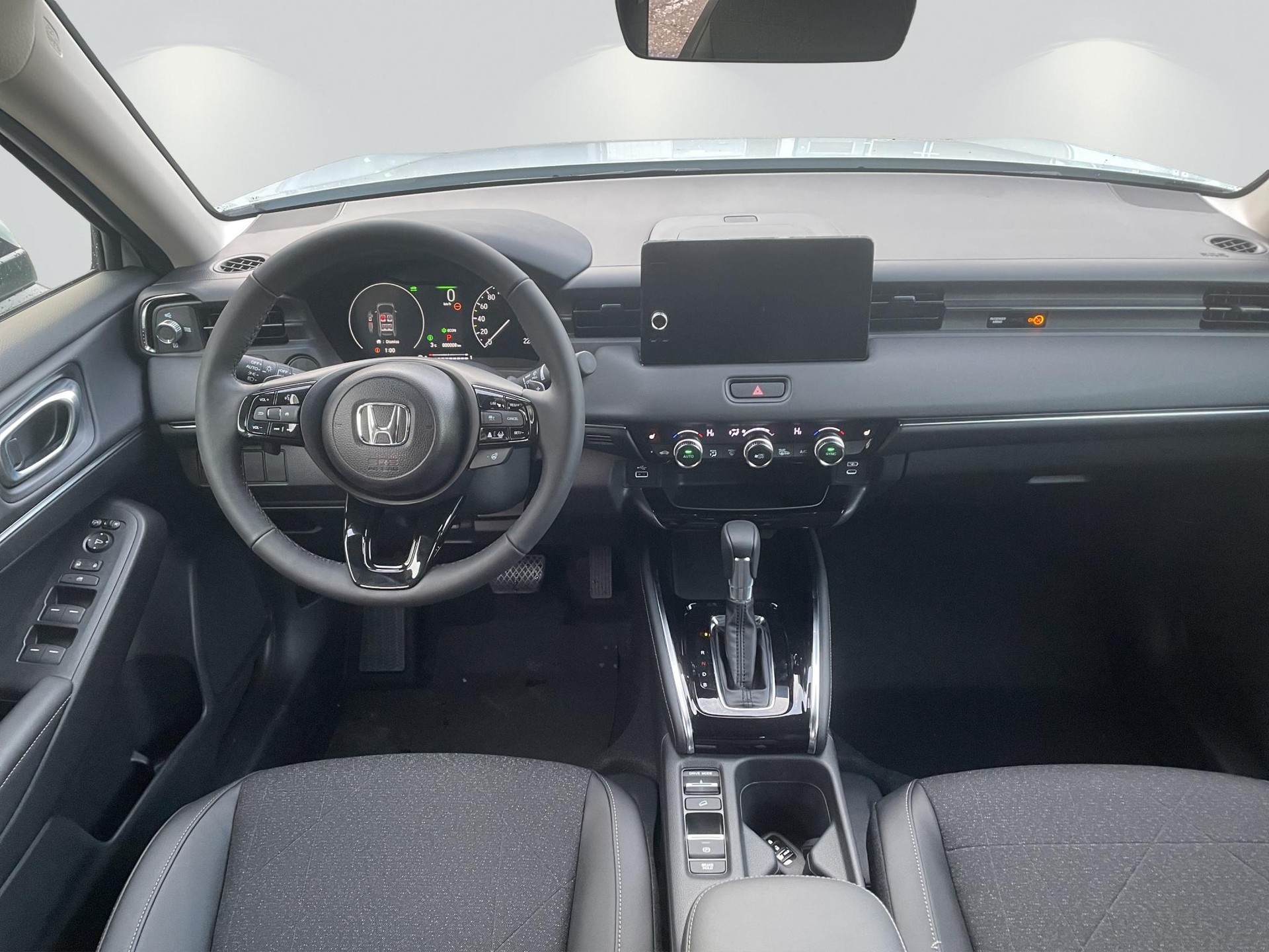 HONDA HR-V 1.5 i-MMD Advance-image-11