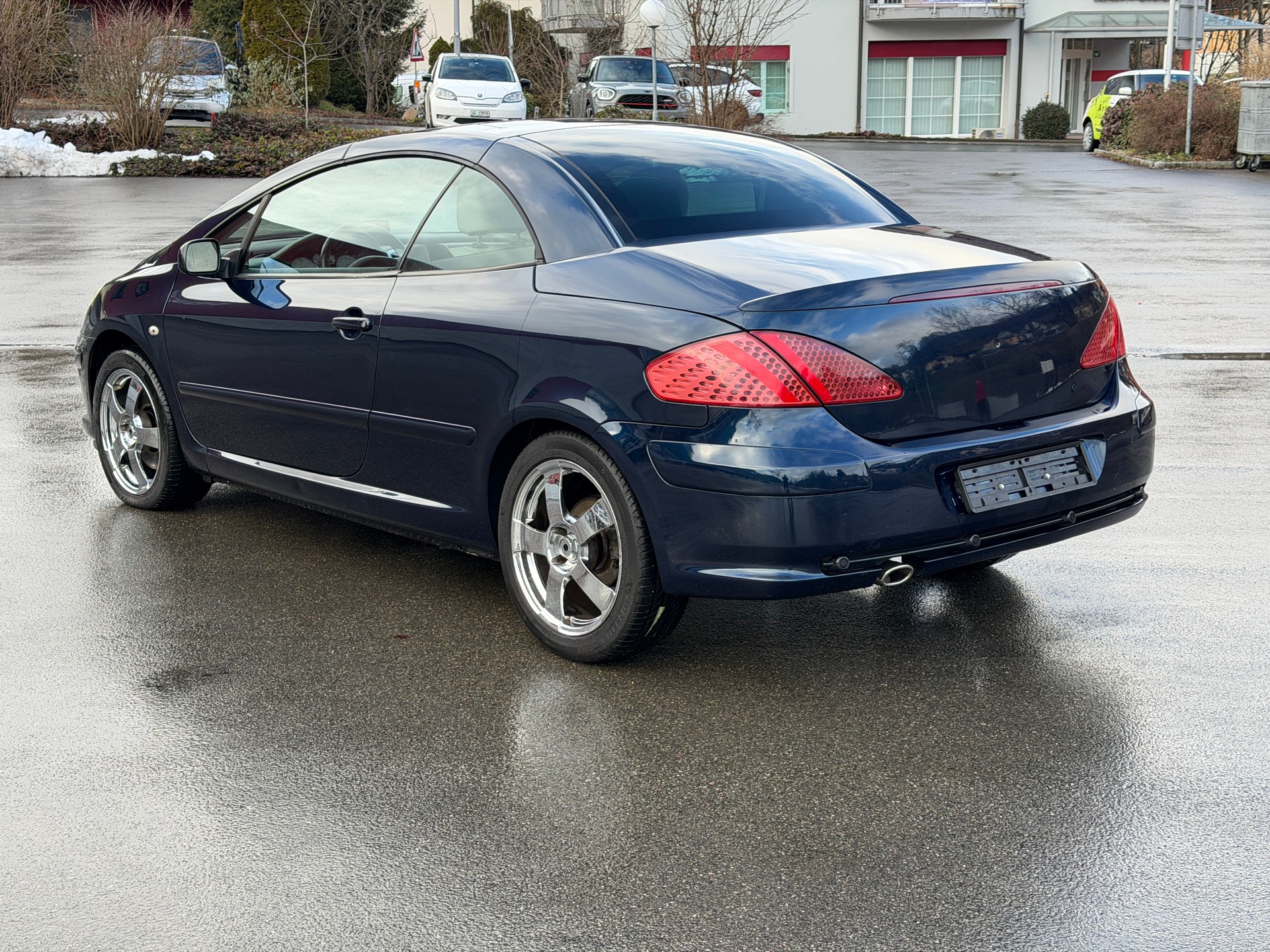 PEUGEOT 307 CC 2.0 HDI Platinum Edition-image-4
