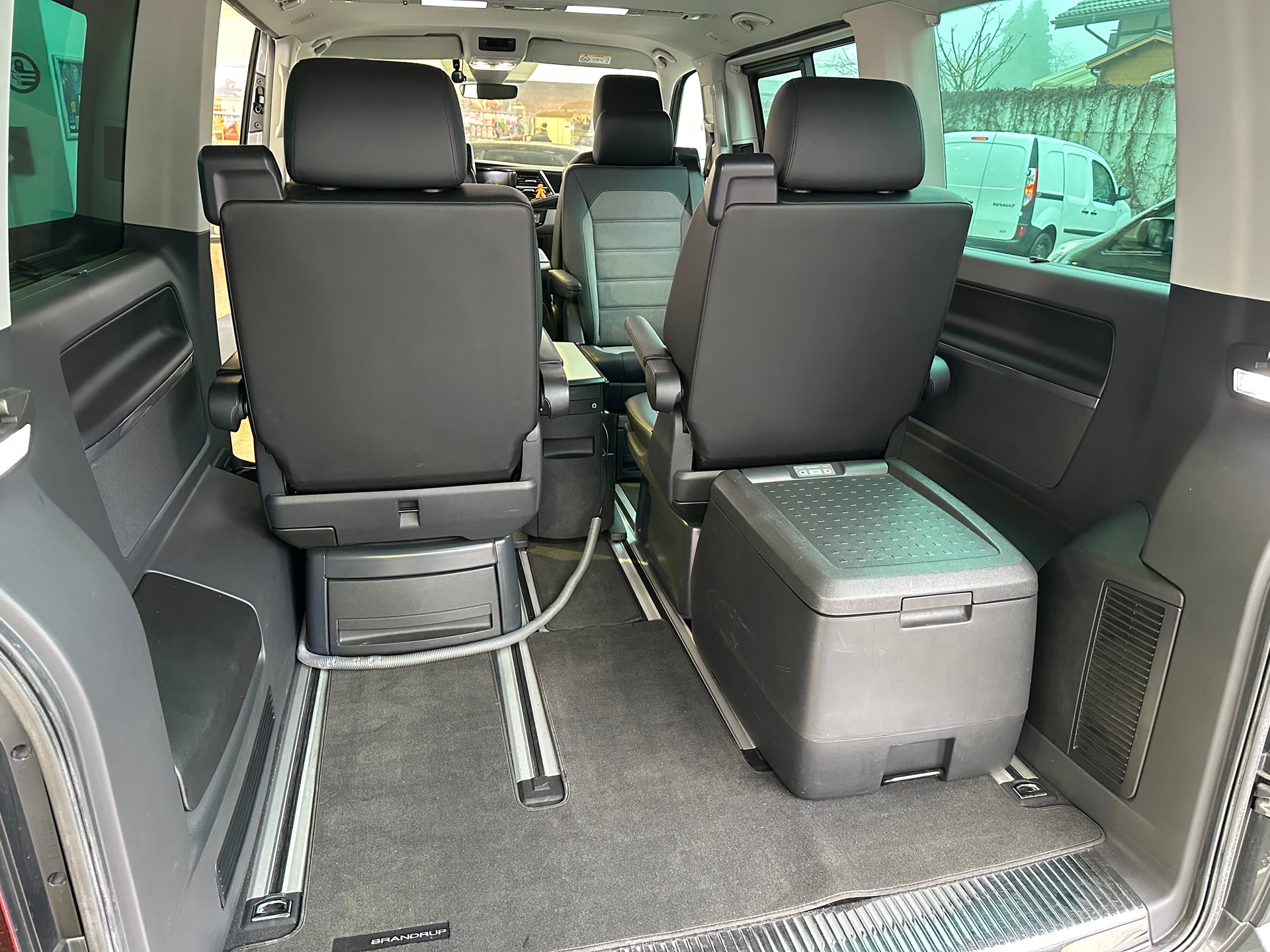 VW T6.1 Multivan 2.0 Bi-TDI Highline 4Motion DSG-image-5