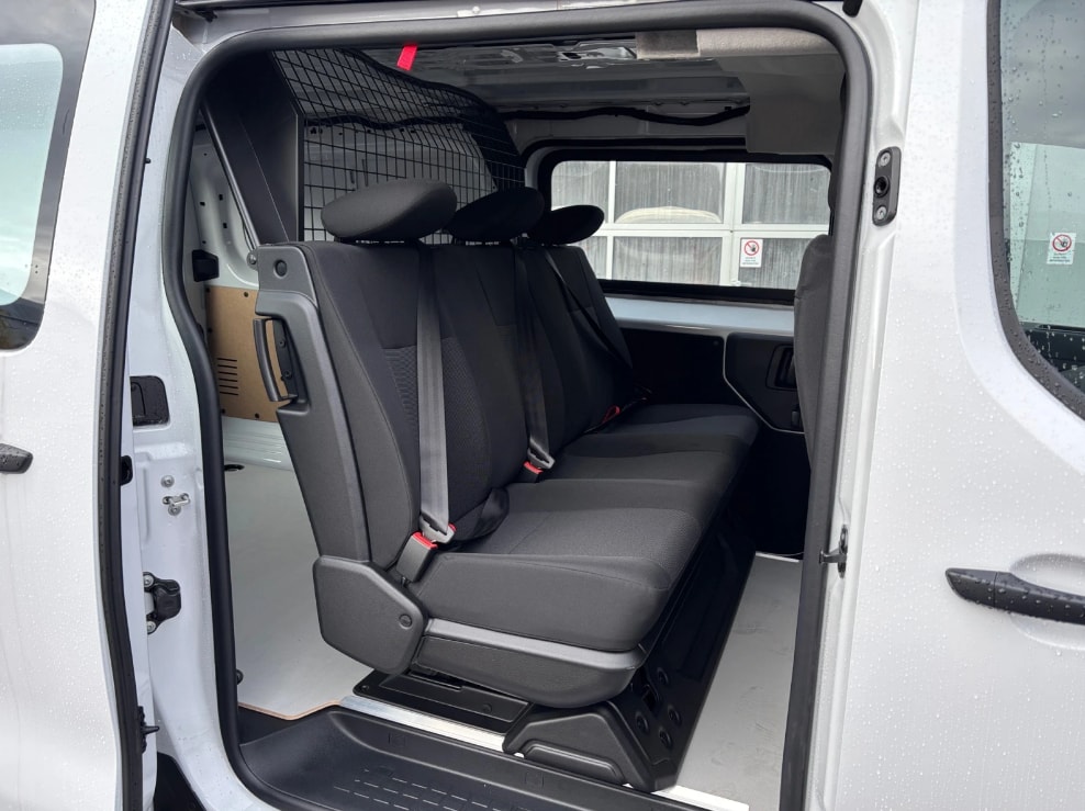 PEUGEOT Expert 2.0 BlueHDi 145 S&S Vertiefte Kabine Long-image-6
