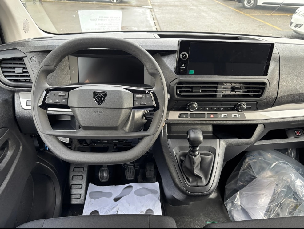 PEUGEOT Expert 2.0 BlueHDi 145 S&S Vertiefte Kabine Long-image-10