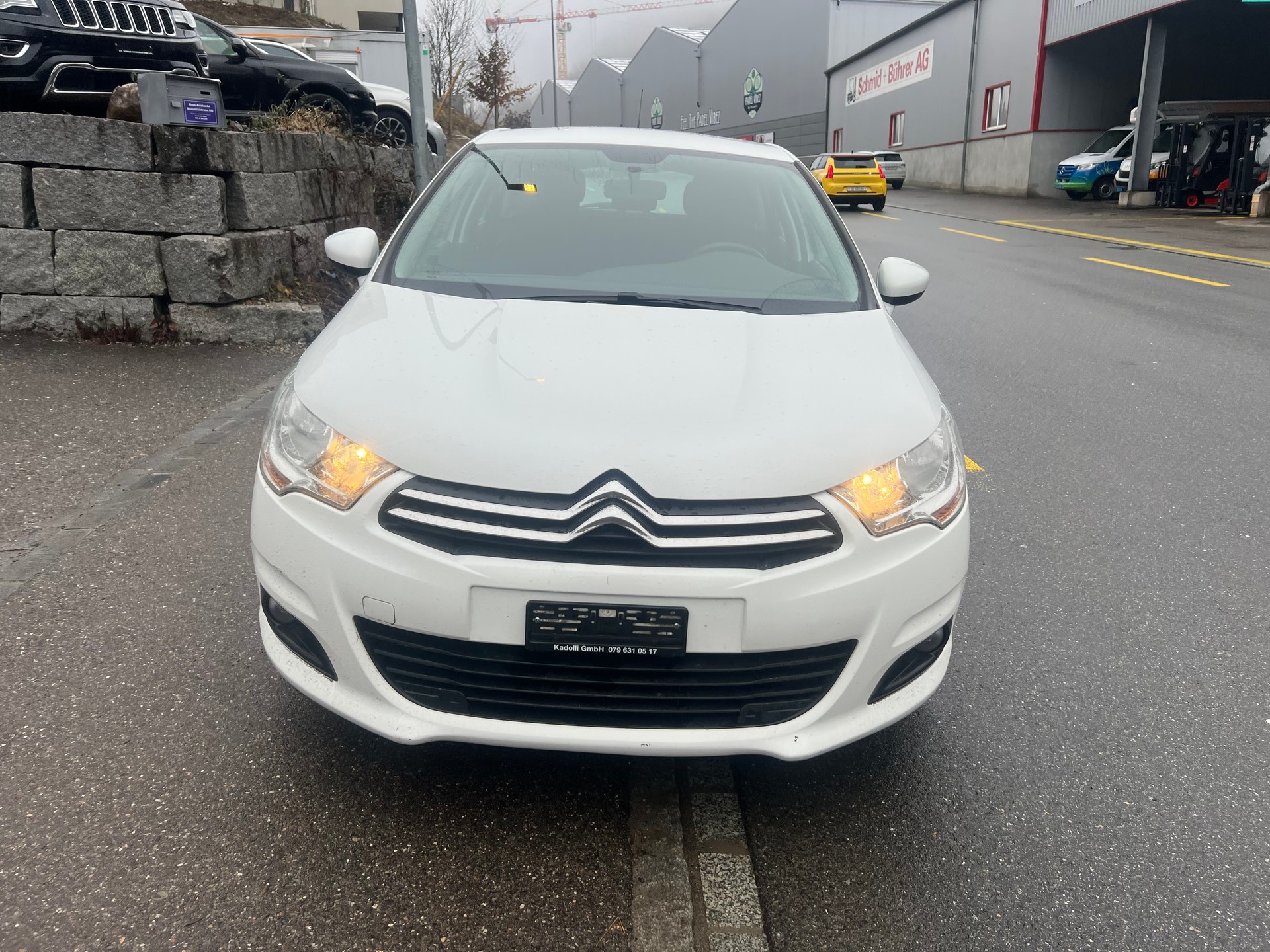 CITROEN C4 Berline 1.4 VTi Tonic-image-1