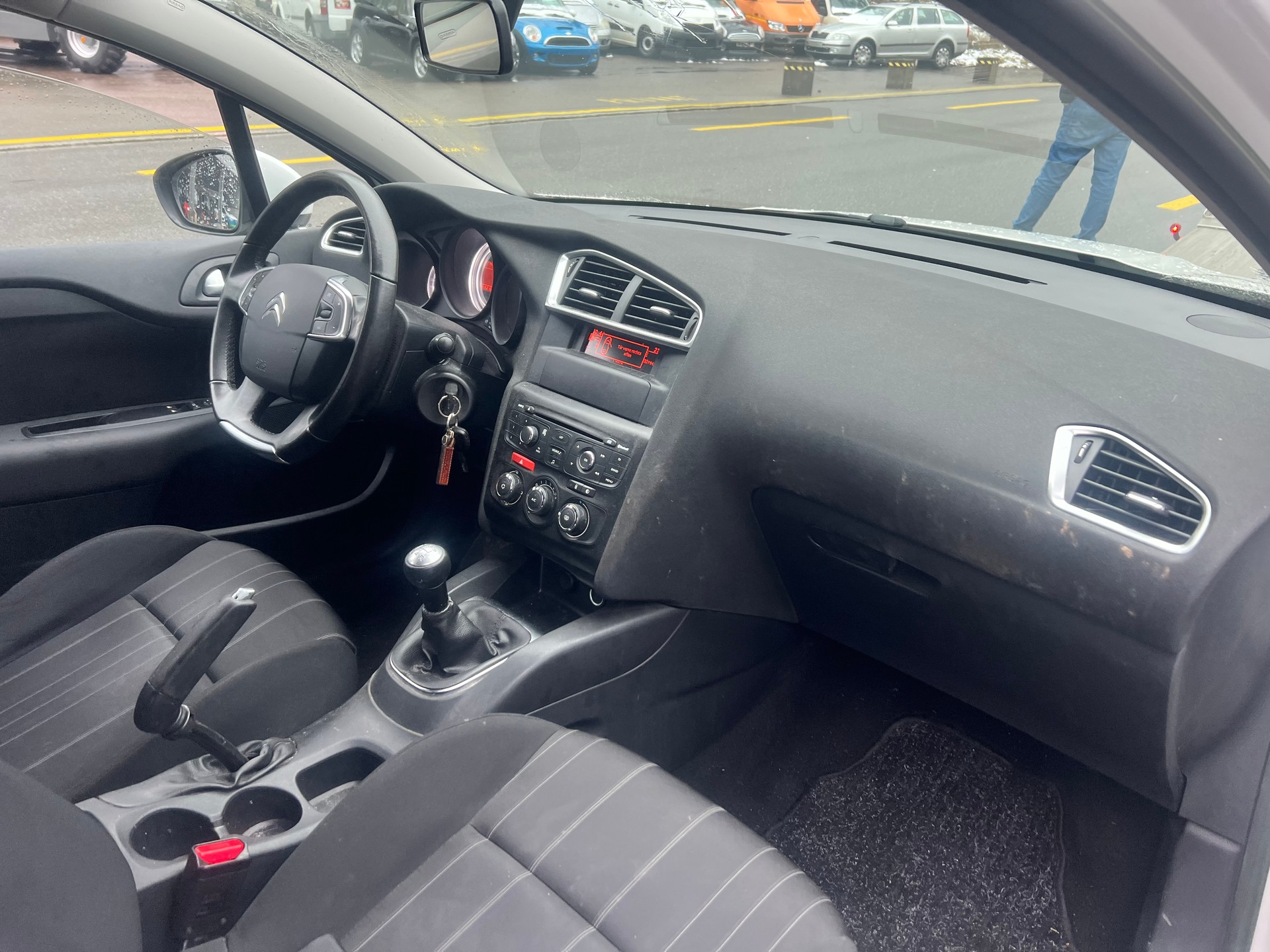CITROEN C4 Berline 1.4 VTi Tonic-image-11