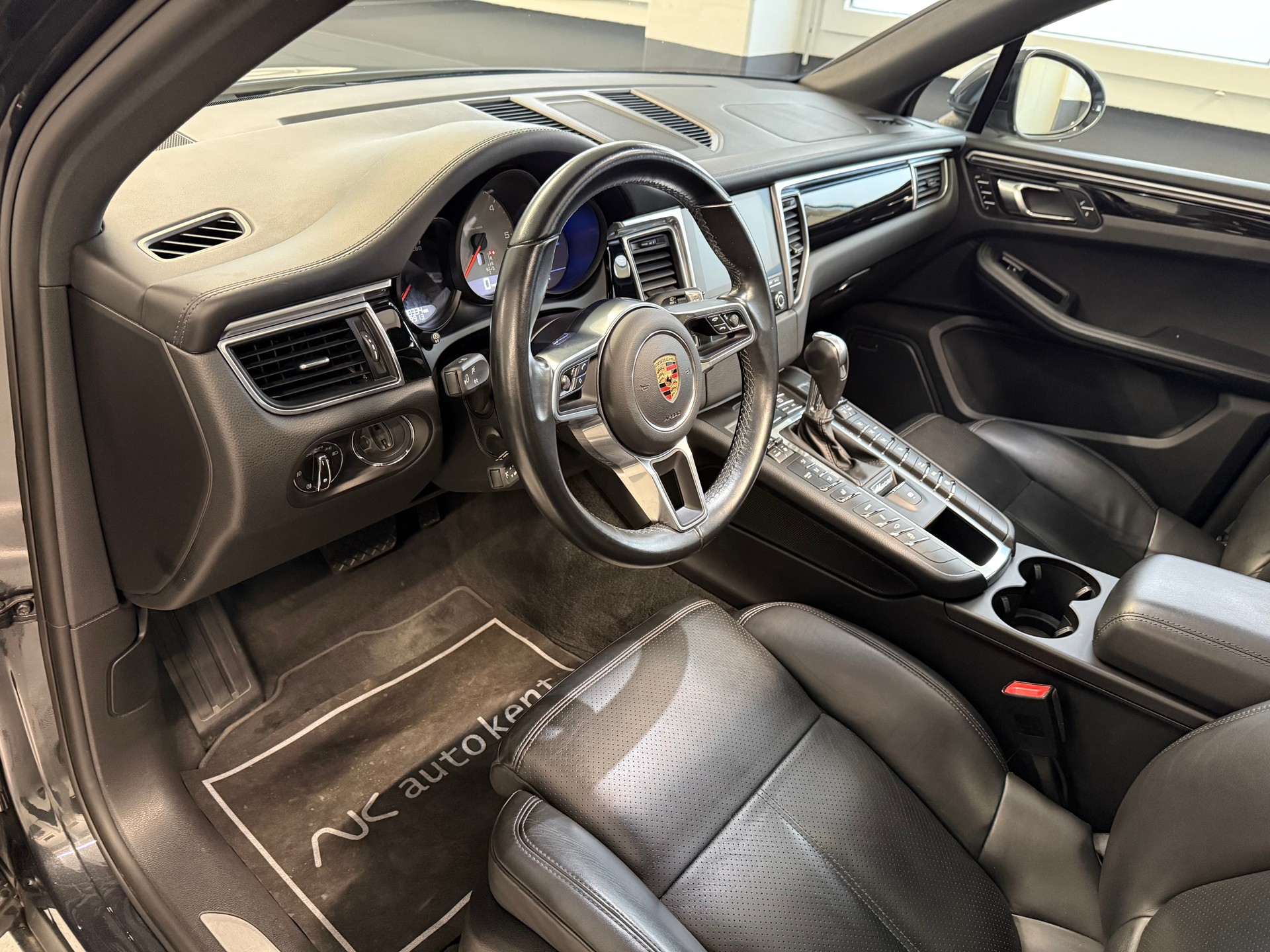 PORSCHE Macan S Diesel PDK-image-6