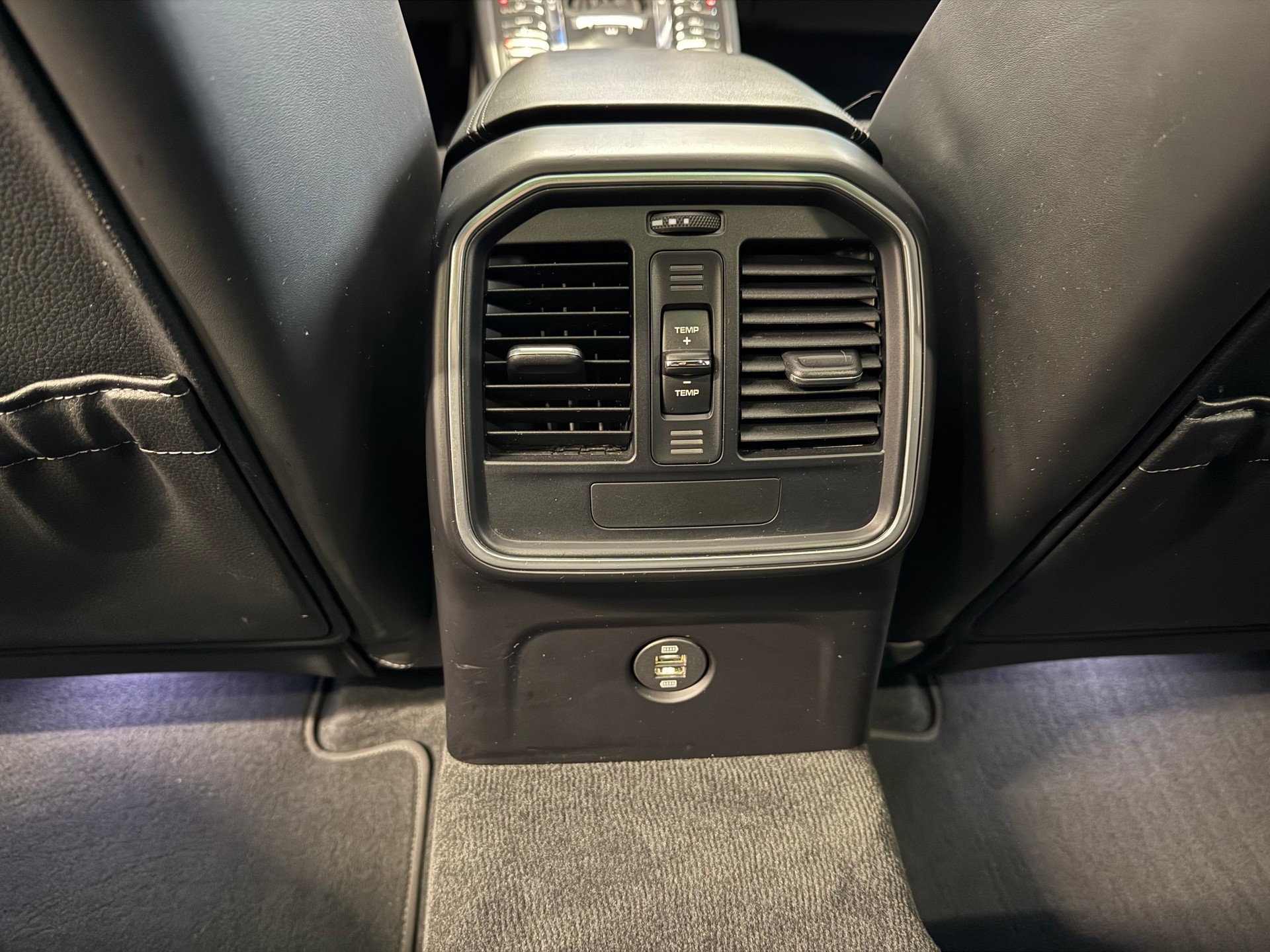 PORSCHE Macan S Diesel PDK-image-18