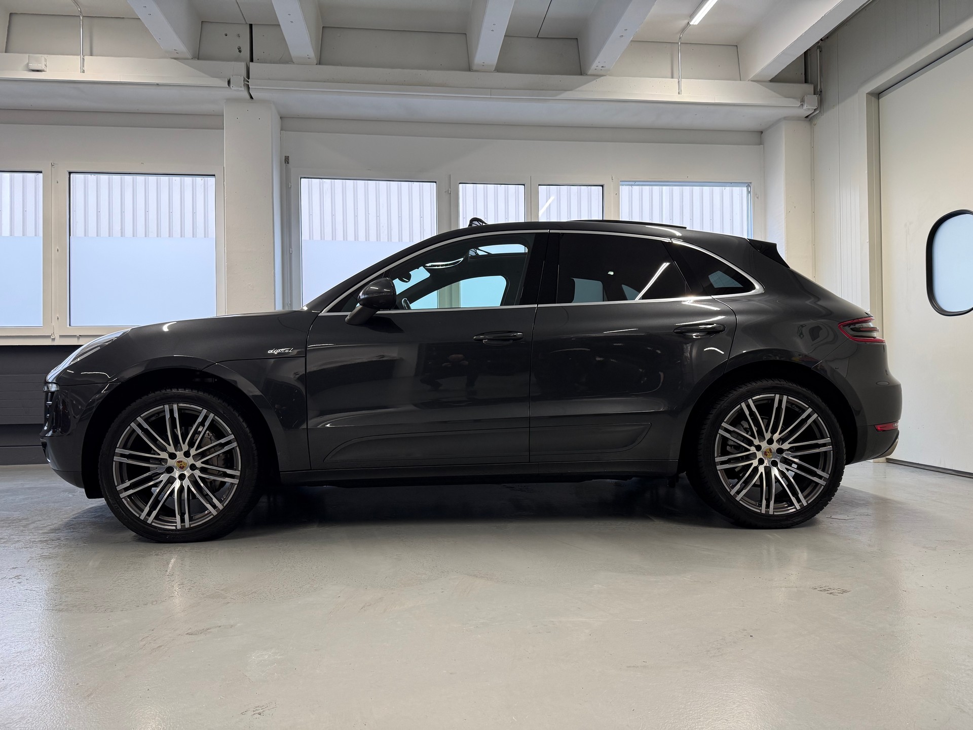 PORSCHE Macan S Diesel PDK-image-2