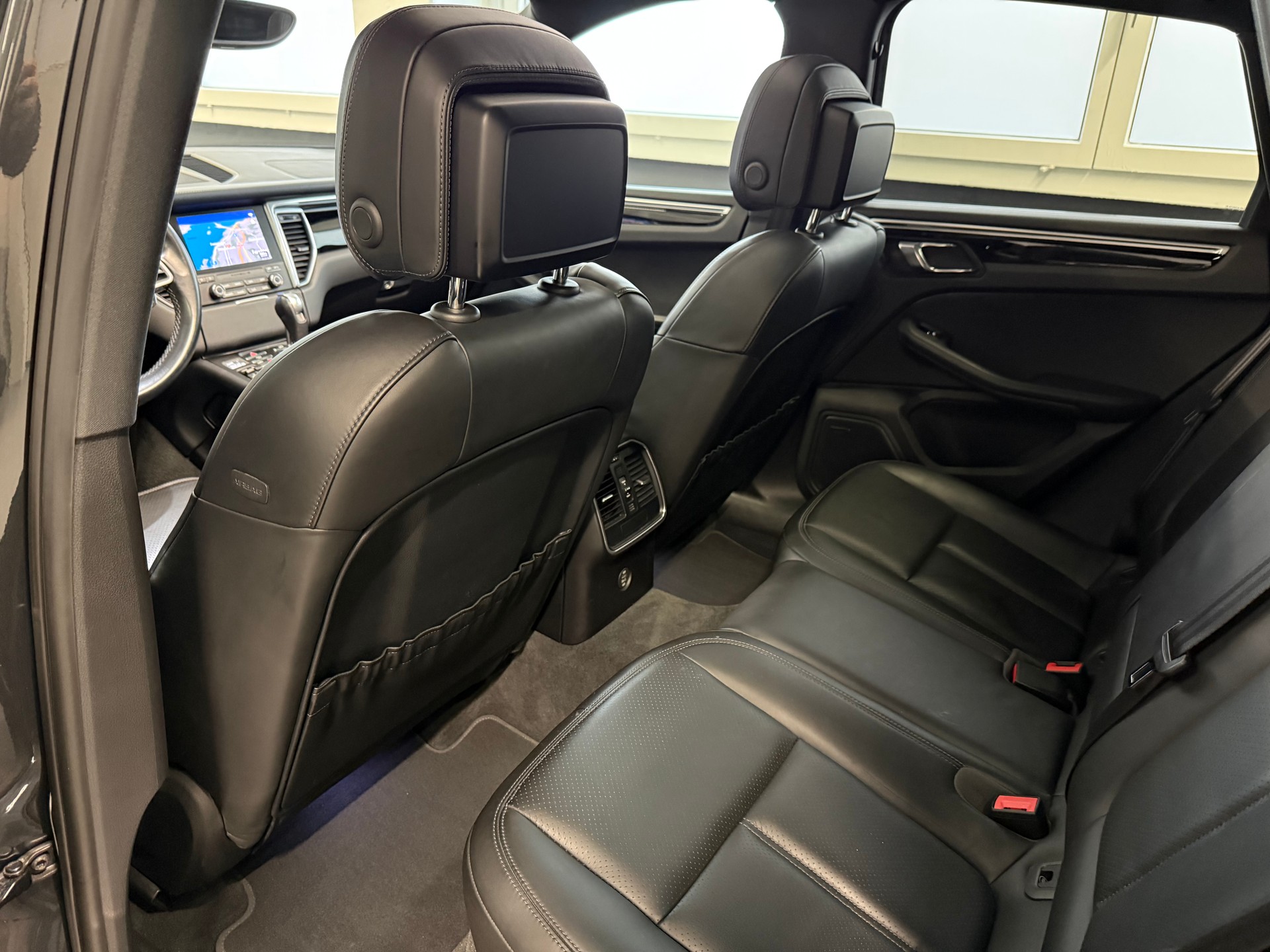 PORSCHE Macan S Diesel PDK-image-16