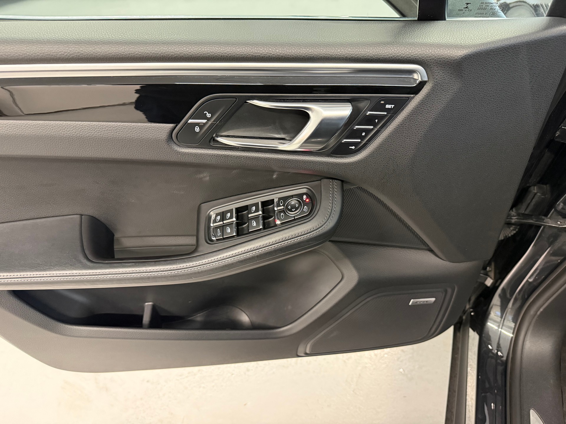 PORSCHE Macan S Diesel PDK-image-12