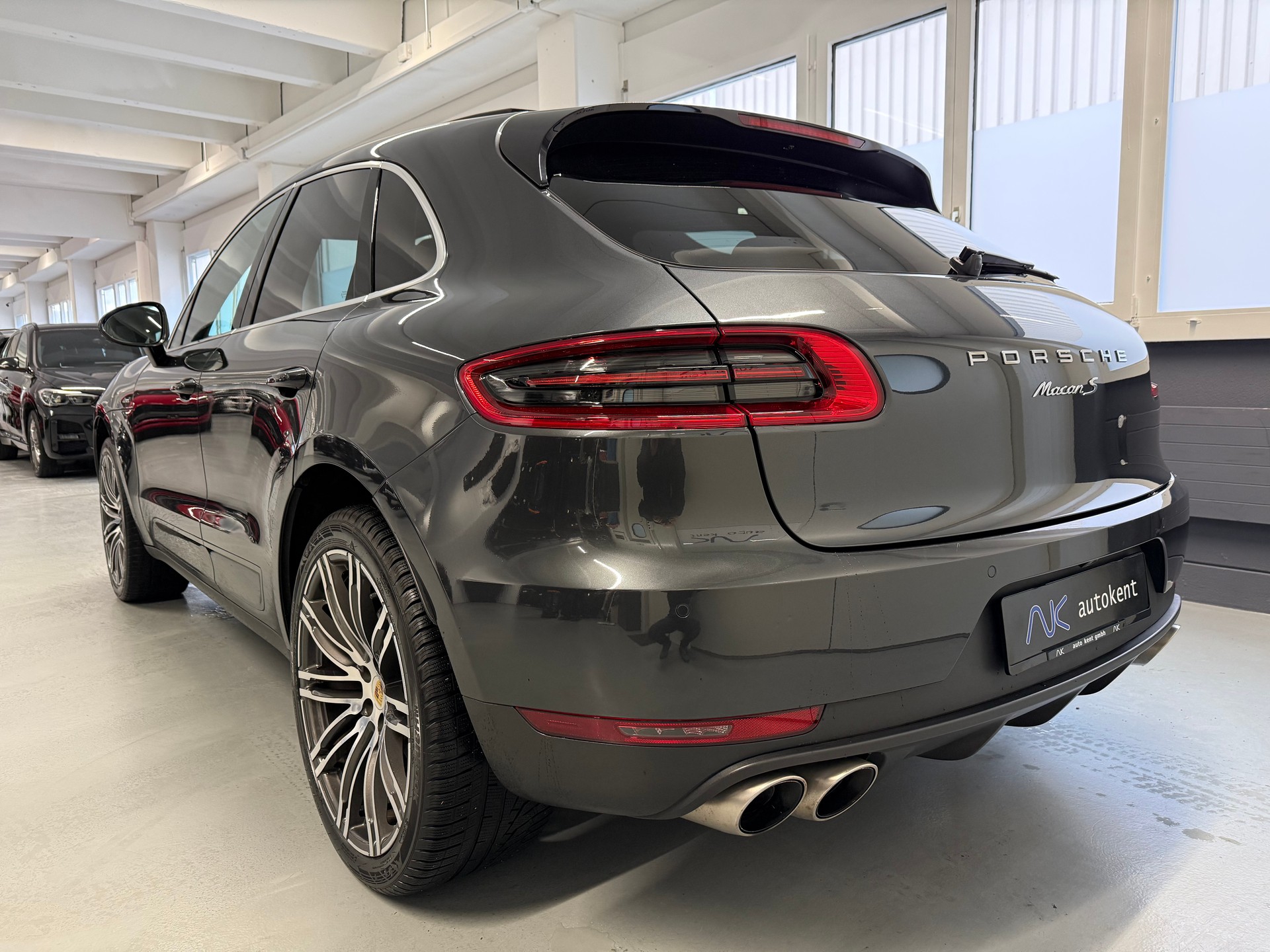 PORSCHE Macan S Diesel PDK-image-3