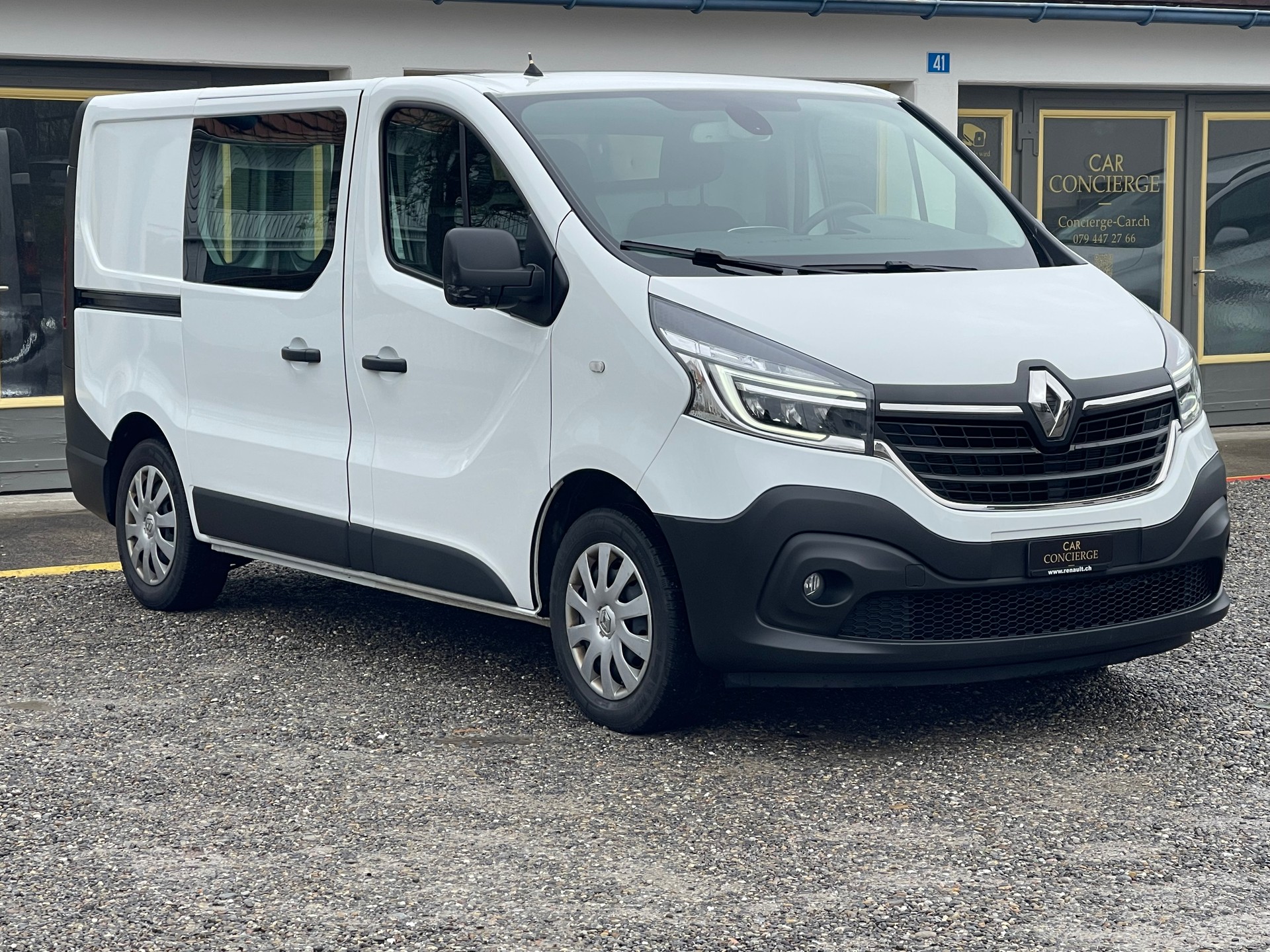 RENAULT Trafic 2.0 Energy dCi 120 3.0t Business L1H1-image-1