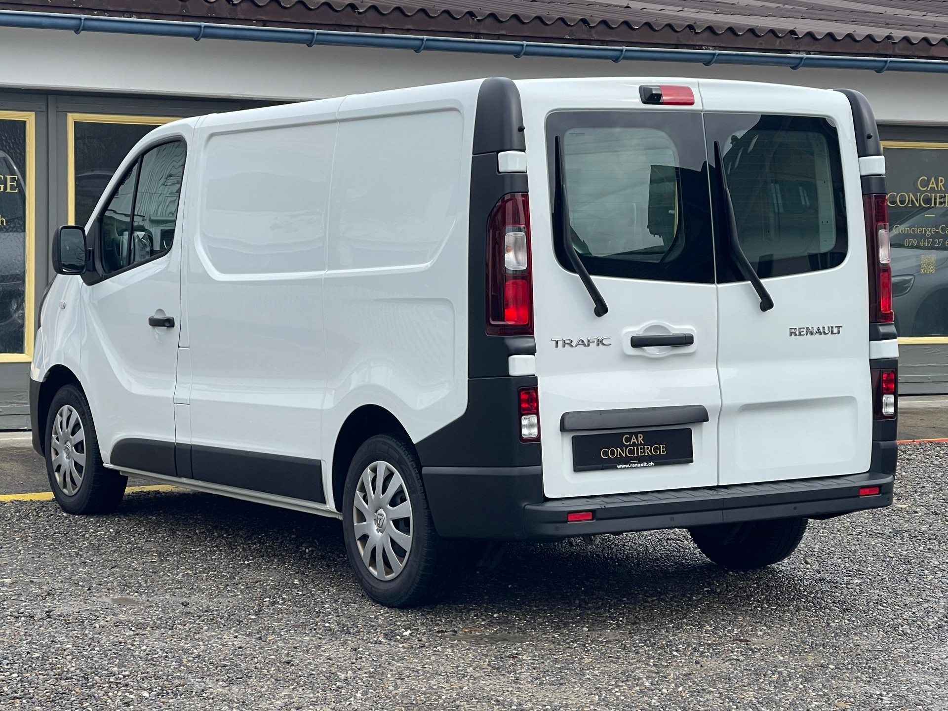 RENAULT Trafic 2.0 Energy dCi 120 3.0t Business L1H1-image-5
