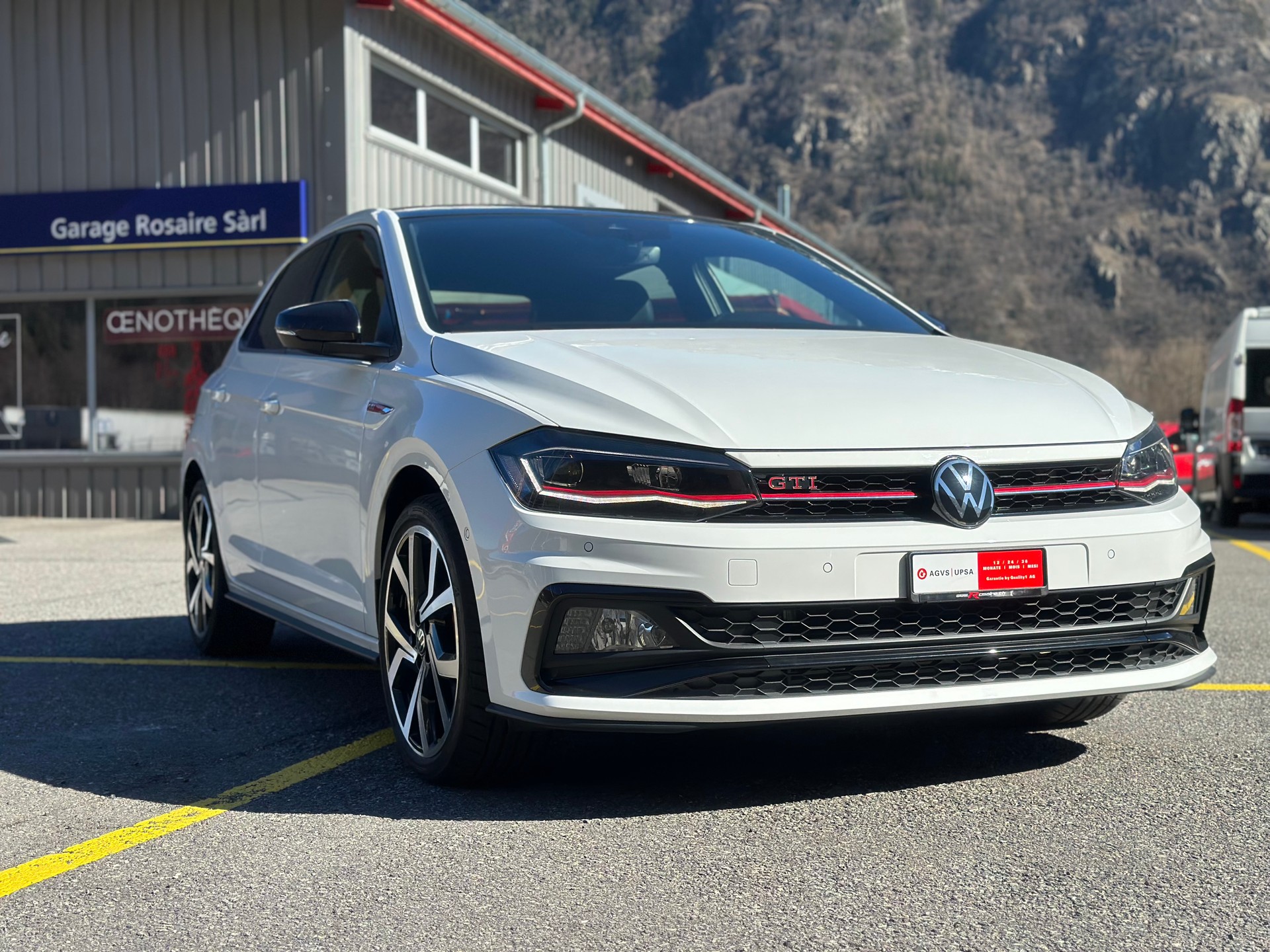 VW Polo 2.0 TSI GTI DSG-image-4