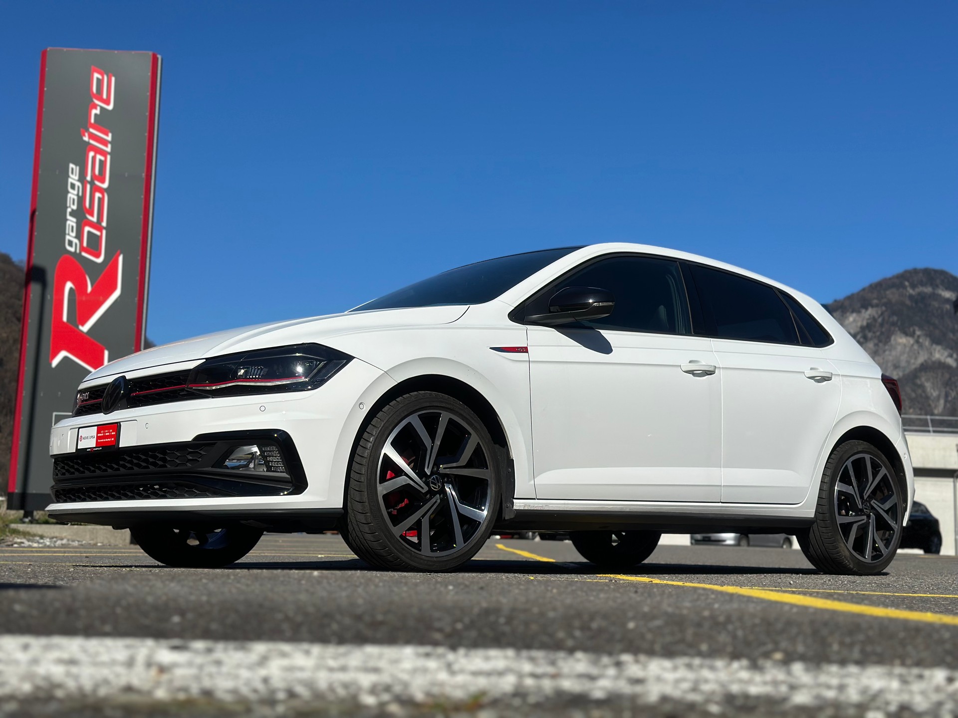 VW Polo 2.0 TSI GTI DSG-showroom-element-1