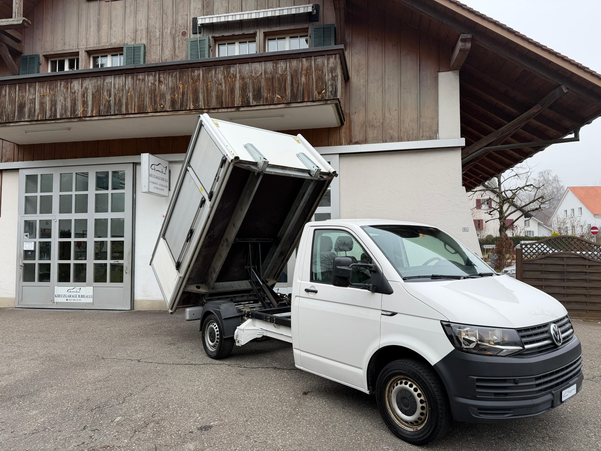 VW T6 2.0 TDI Automat/ Spezial Aufbau mit Kipper Option-image-0