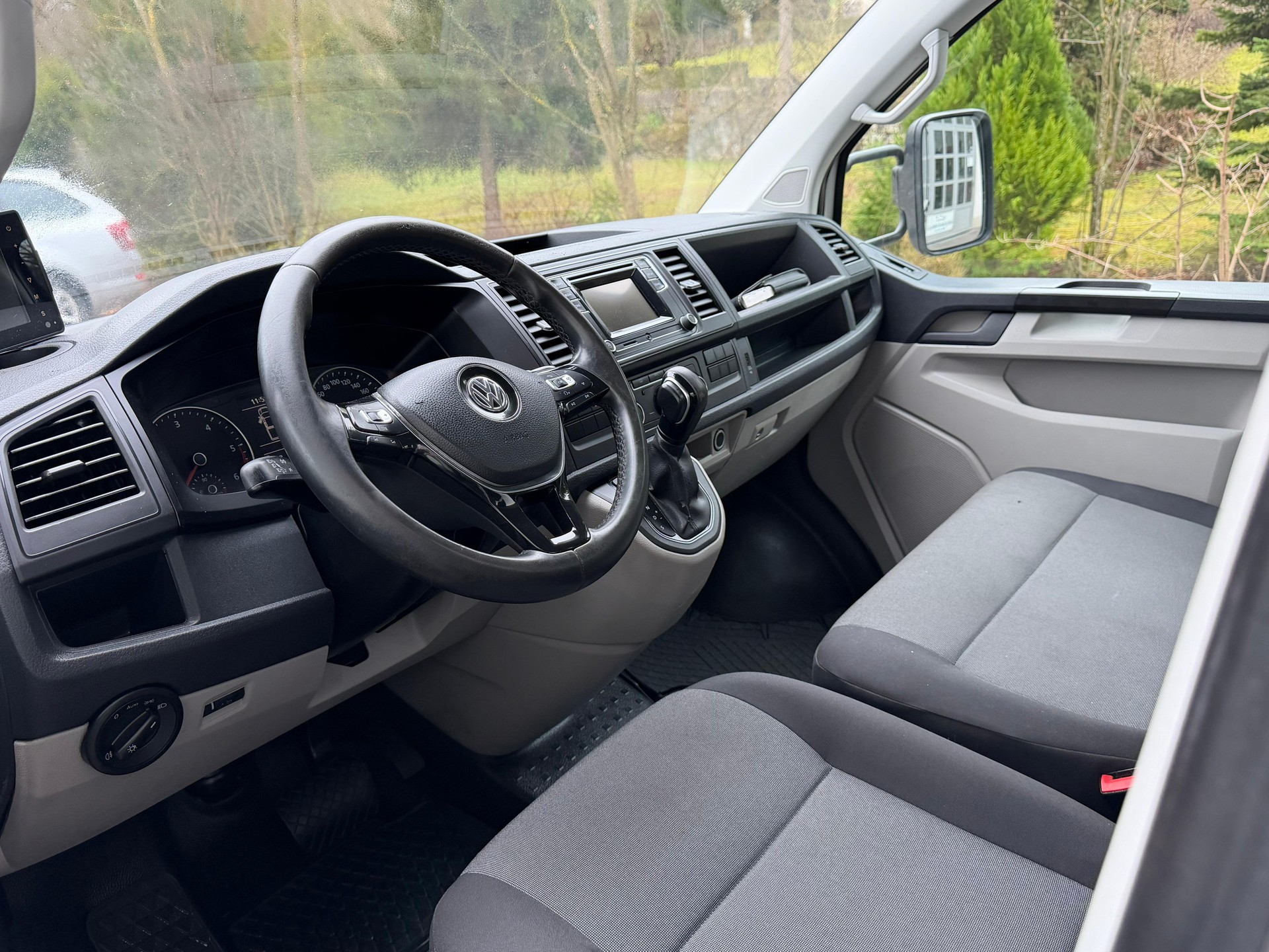 VW T6 2.0 TDI Automat/ Spezial Aufbau mit Kipper Option-image-3