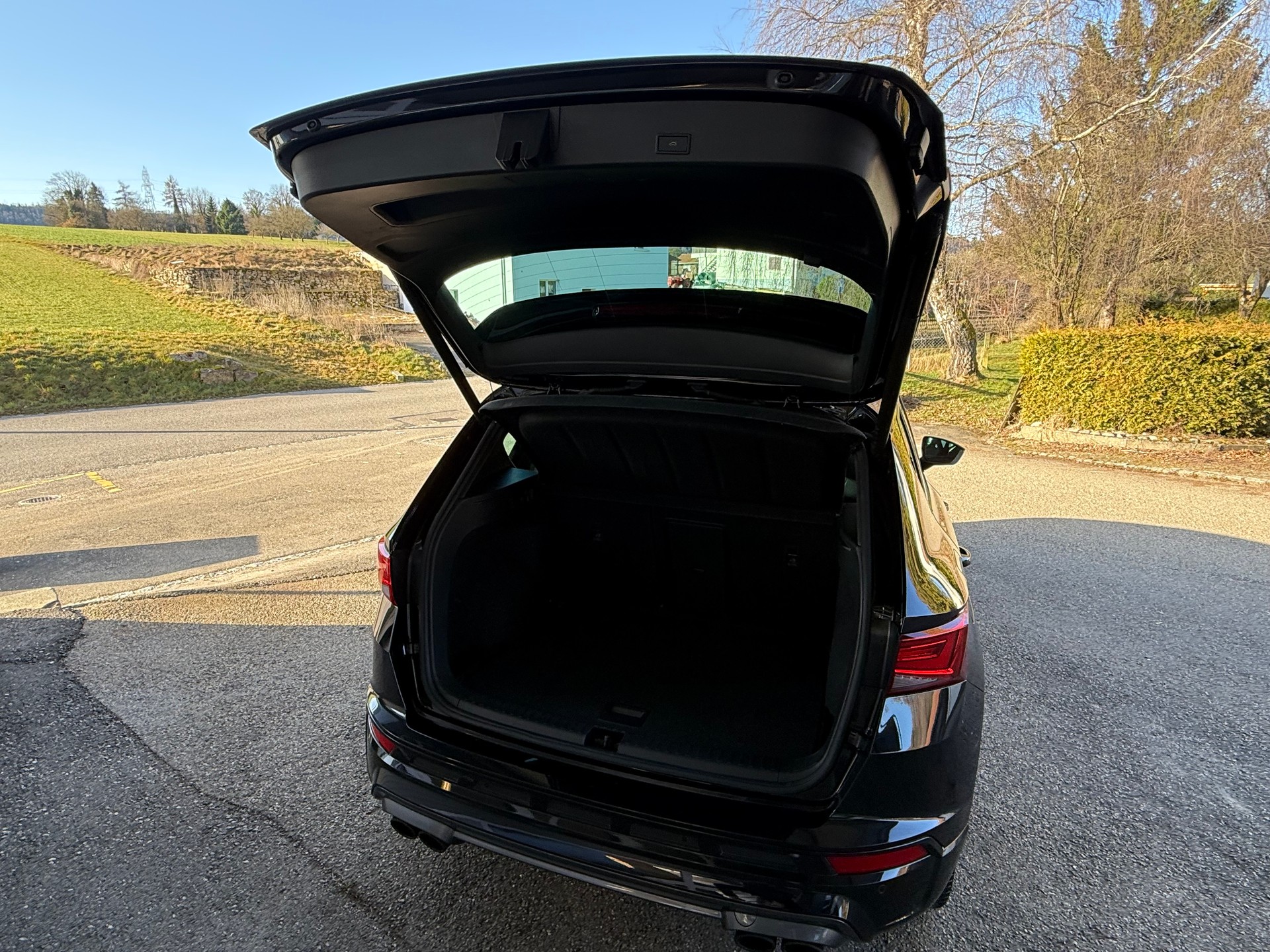 CUPRA Ateca 2.0TSI VZ 4Drive DSG / VENDUE VERKAUFT-image-8