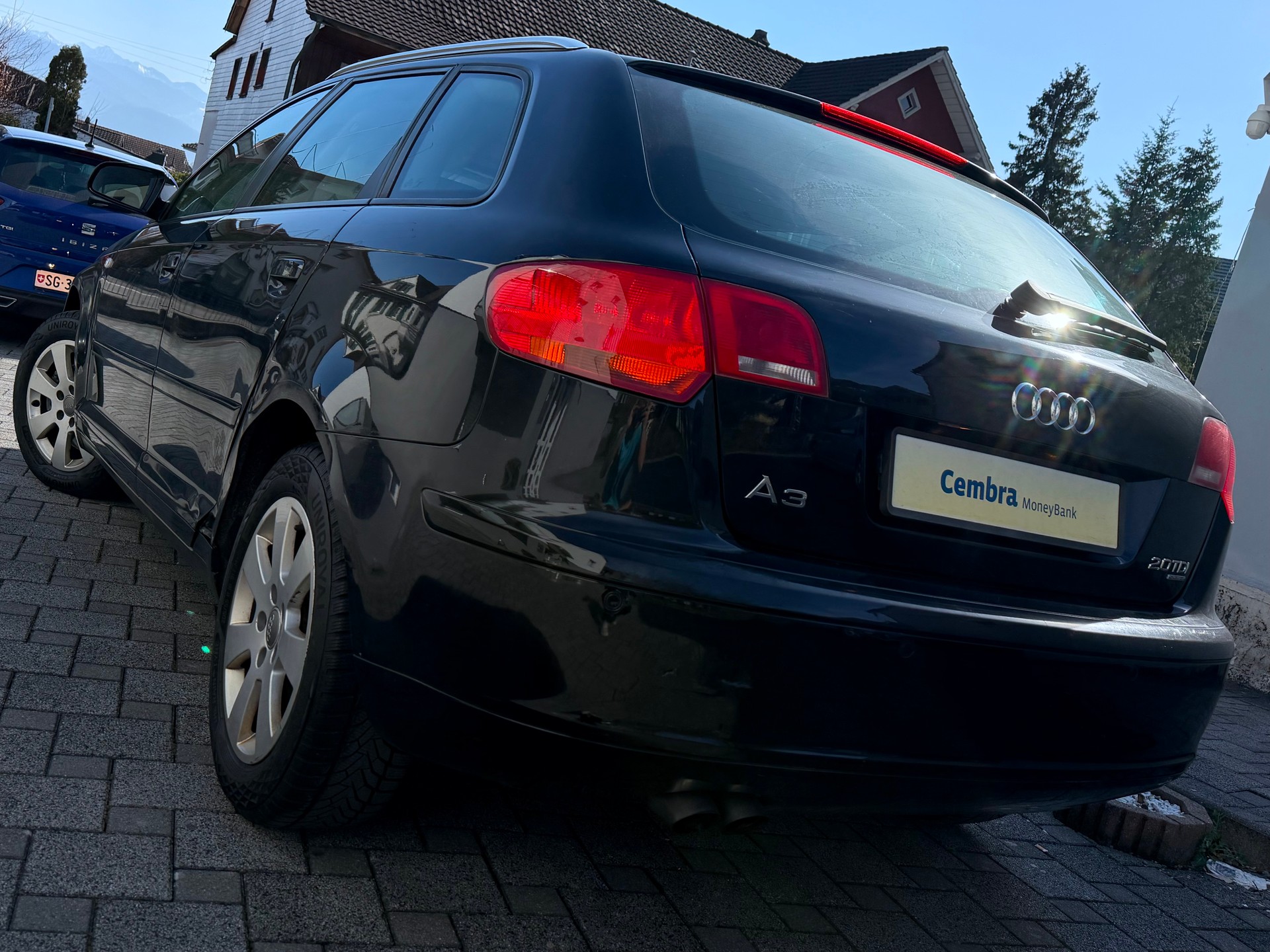 AUDI A3 Sportback 2.0 TDI Ambition quattro-image-8