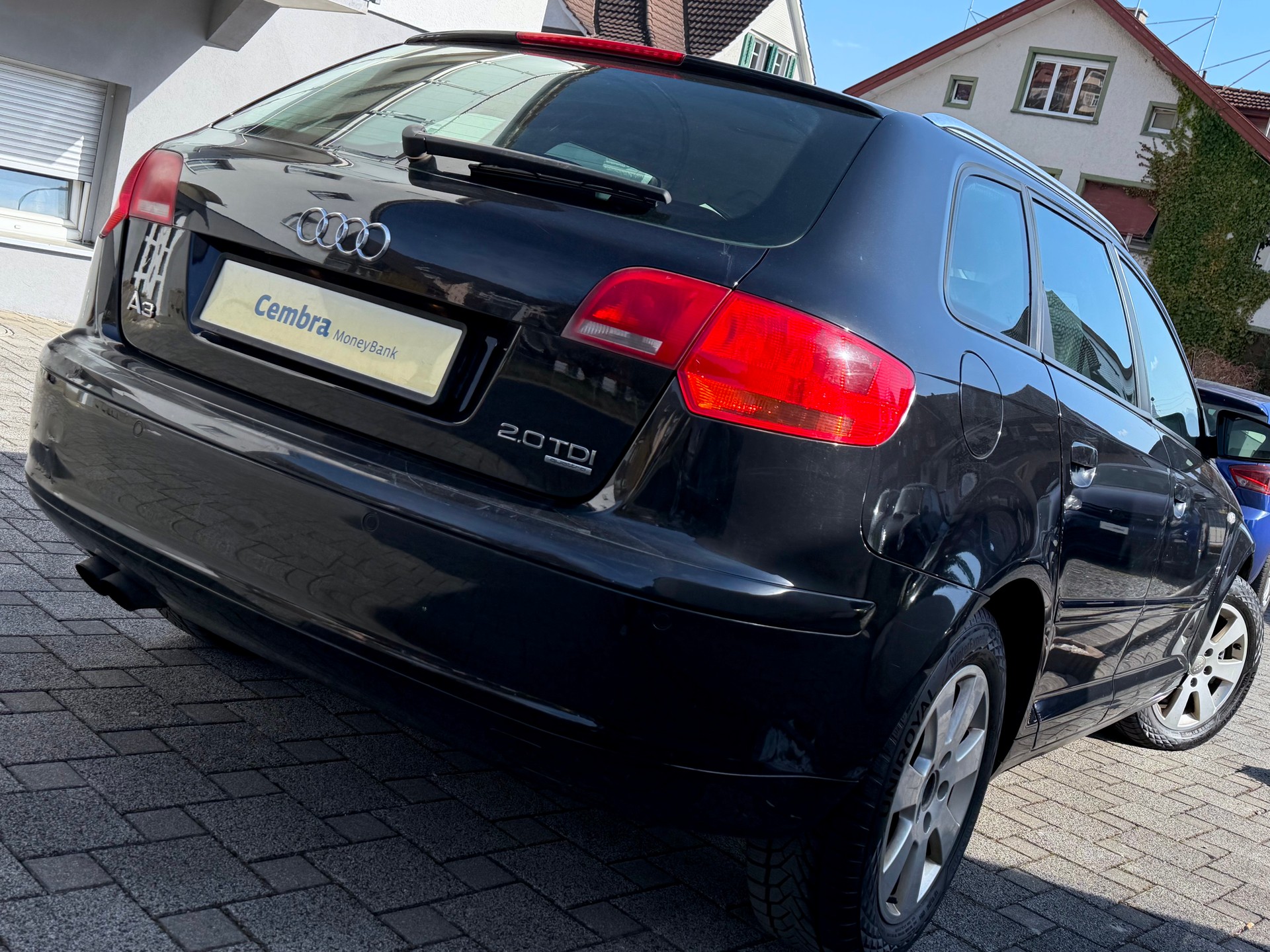 AUDI A3 Sportback 2.0 TDI Ambition quattro-image-6