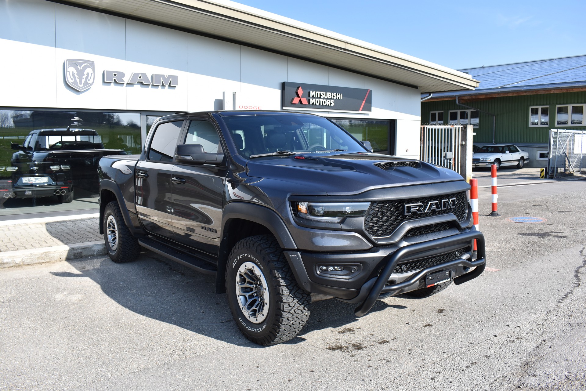DODGE Ram TRX-image-1