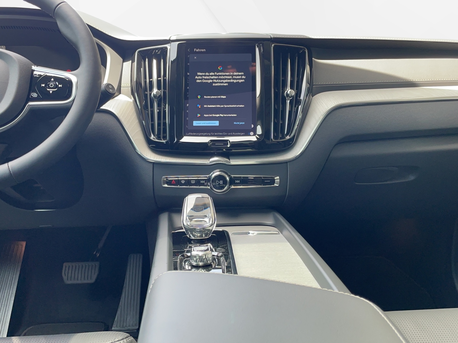 VOLVO XC60 2.0 T8 TE Ultra Bright eAWD-image-6
