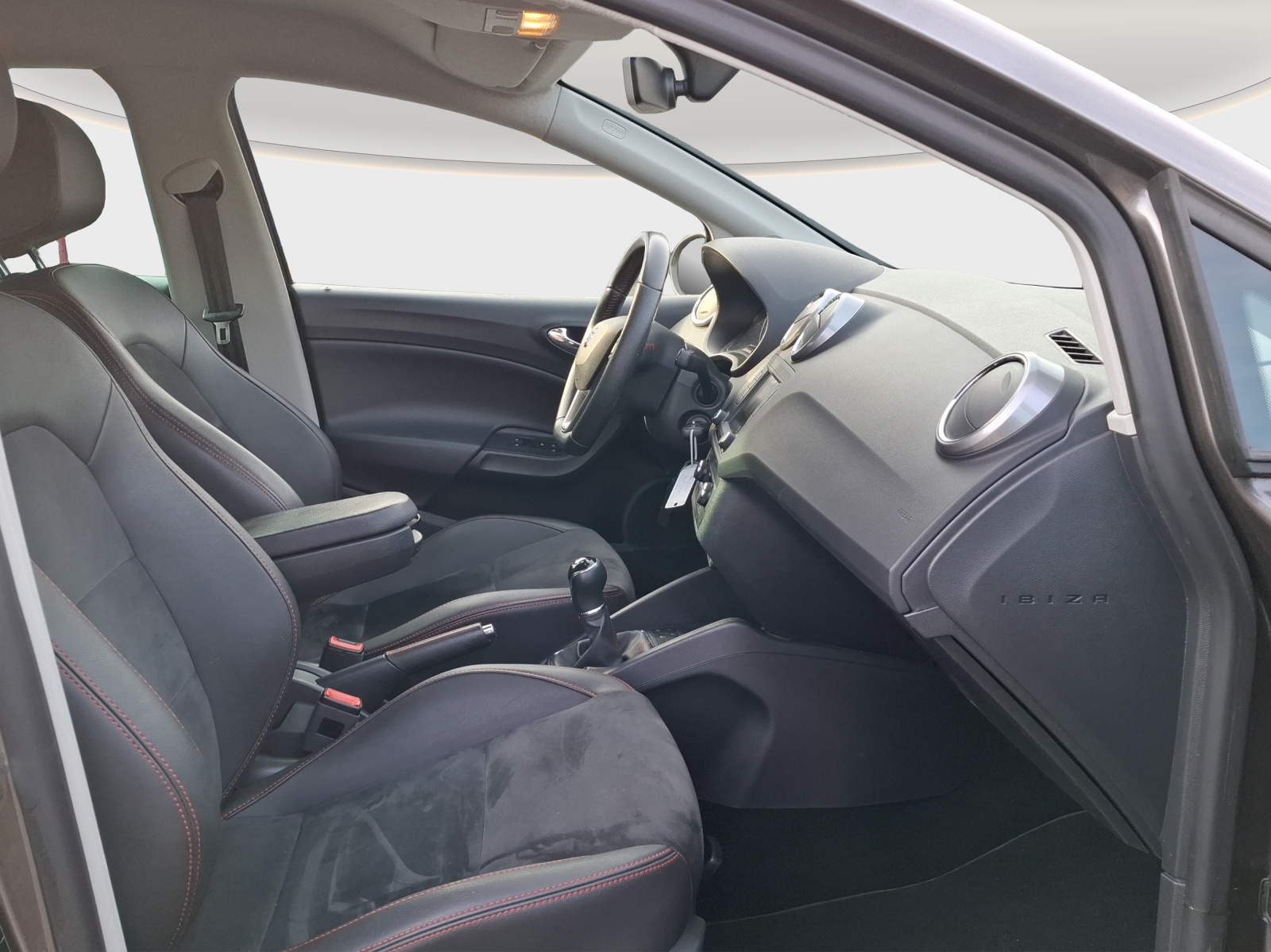 SEAT Ibiza 1.0 EcoTSI Swiss FR // 8-fach bereift-image-9