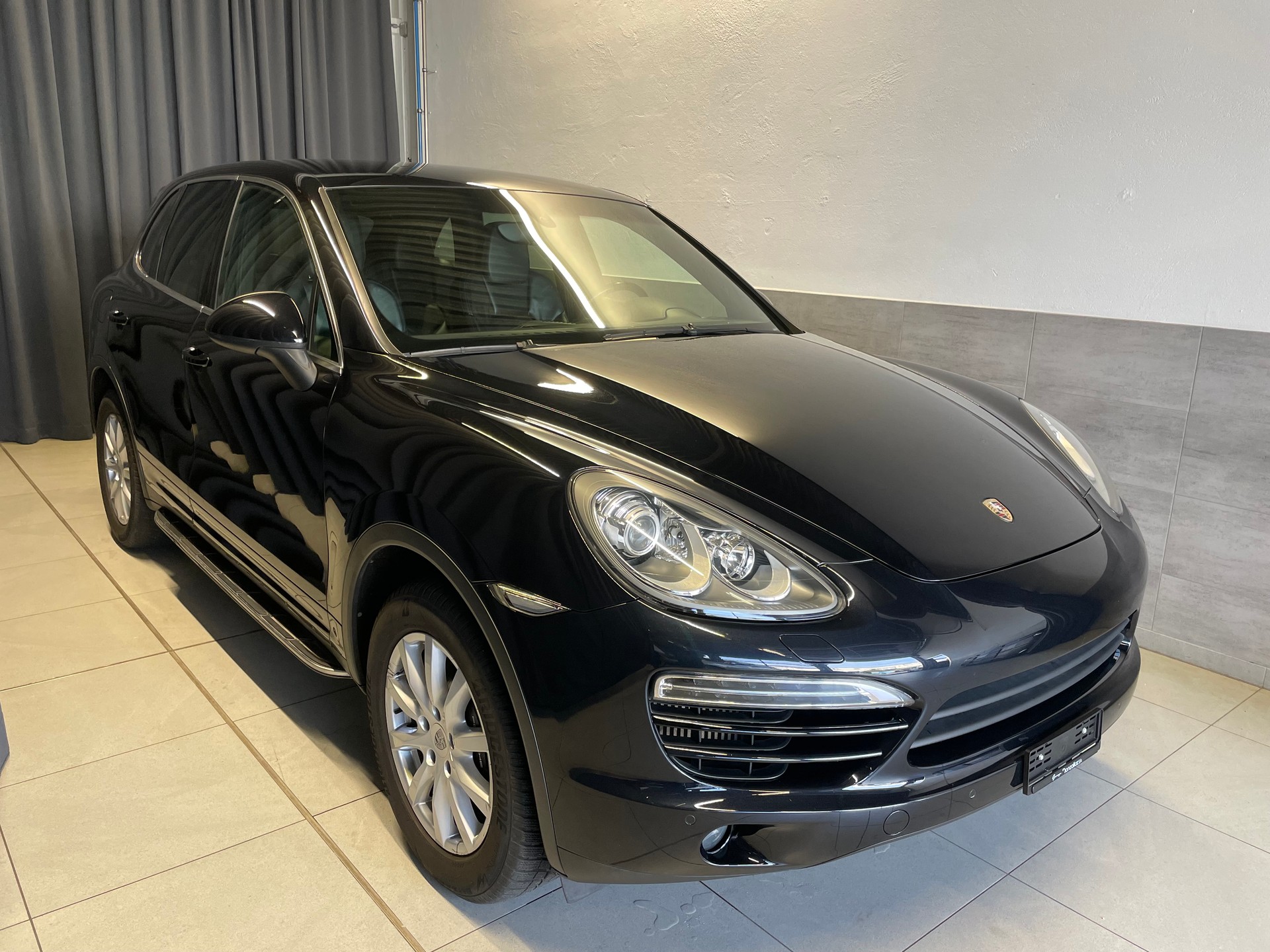 PORSCHE Cayenne Diesel(54)(M)-image-0