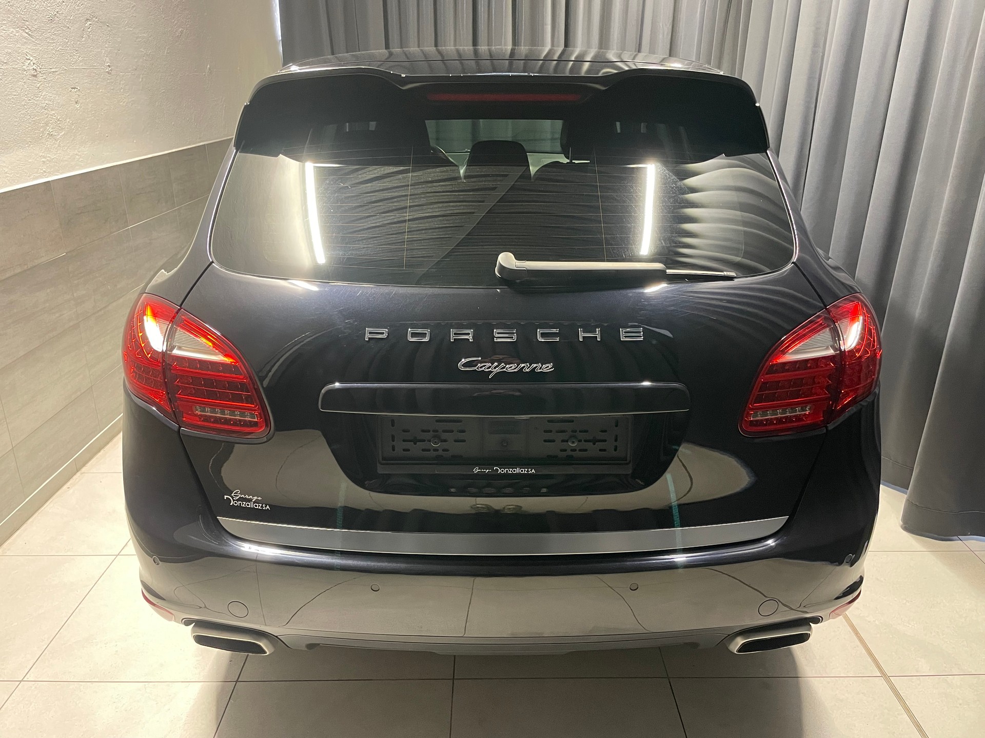 PORSCHE Cayenne Diesel(54)(M)-image-4