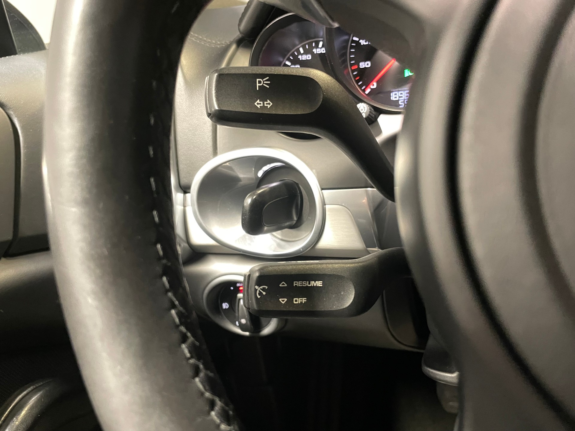 PORSCHE Cayenne Diesel(54)(M)-image-16
