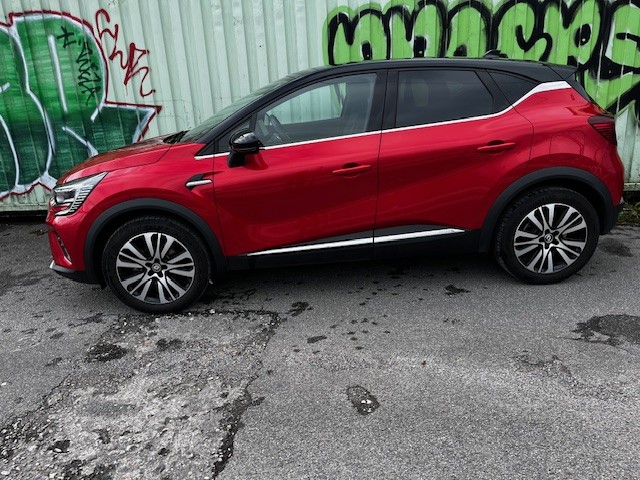 RENAULT Captur 1.6 E-Tech Initiale Paris DHT-image-3