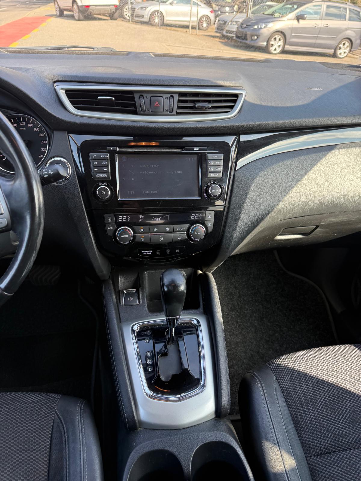 NISSAN Qashqai 1.2 DIG-T acenta-image-12