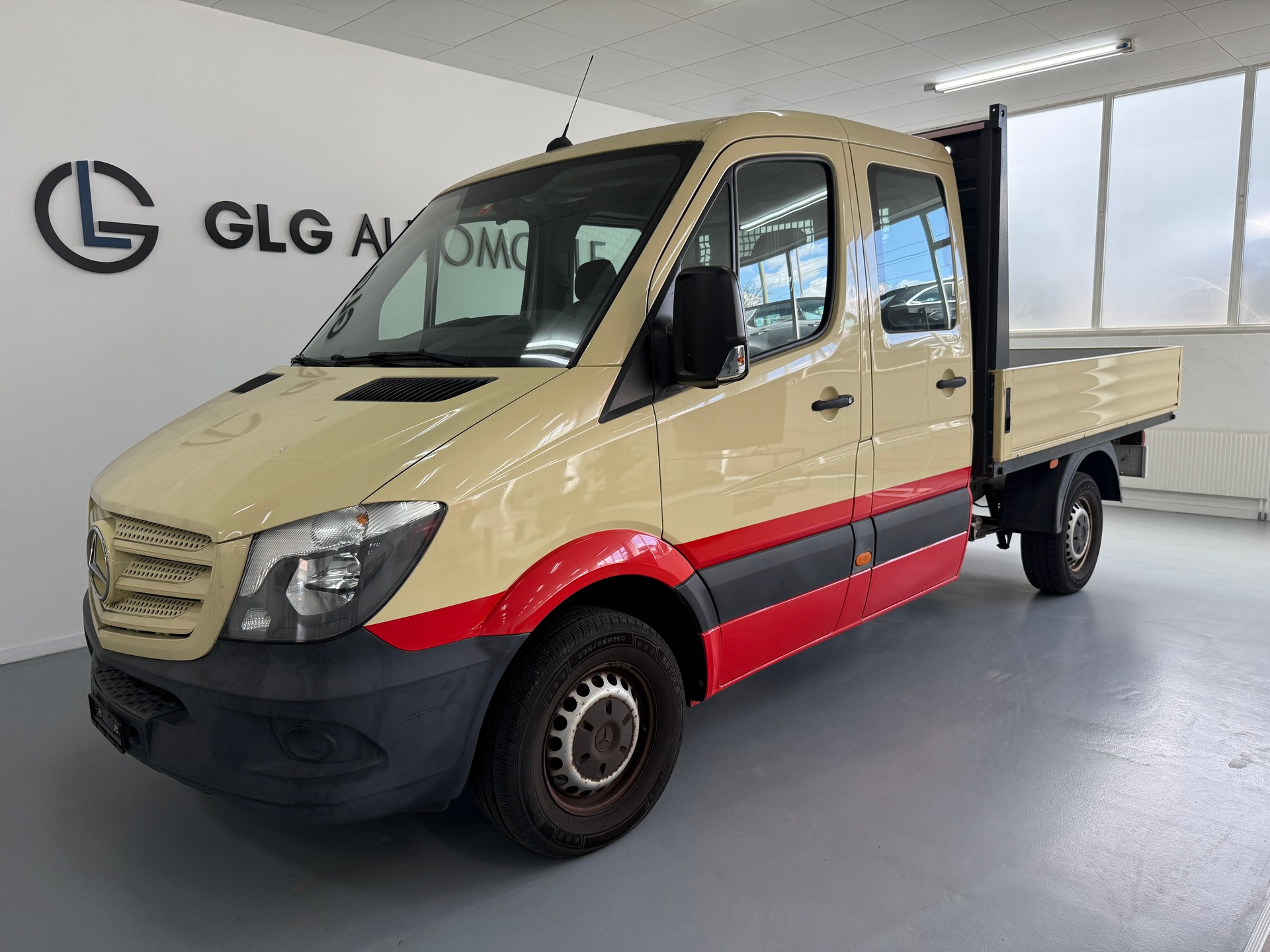 MERCEDES-BENZ Sprinter 316 CDI Standard-image-0