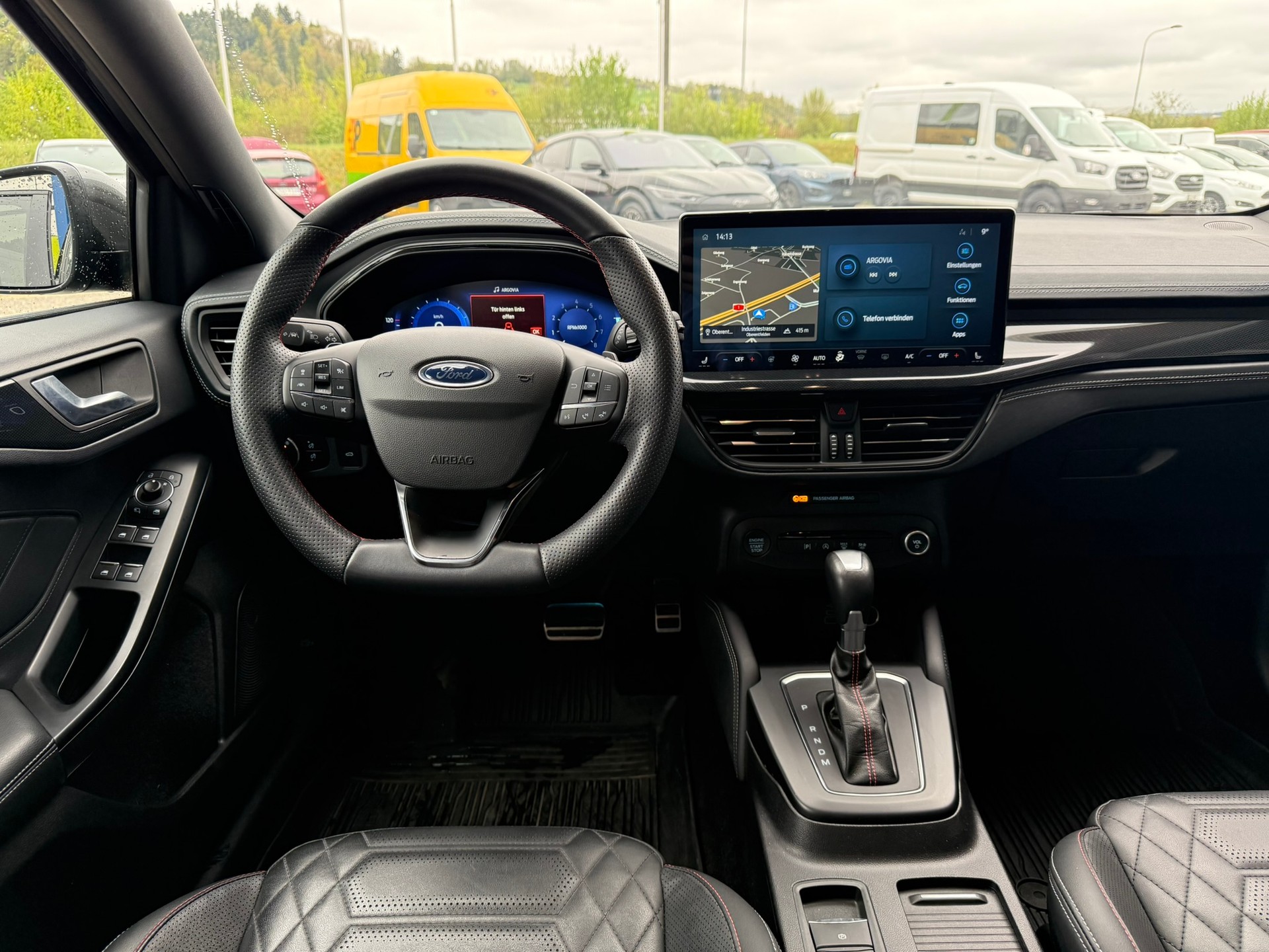 FORD Focus 1.0 MHEV ST-Line Vignale Automat-image-9