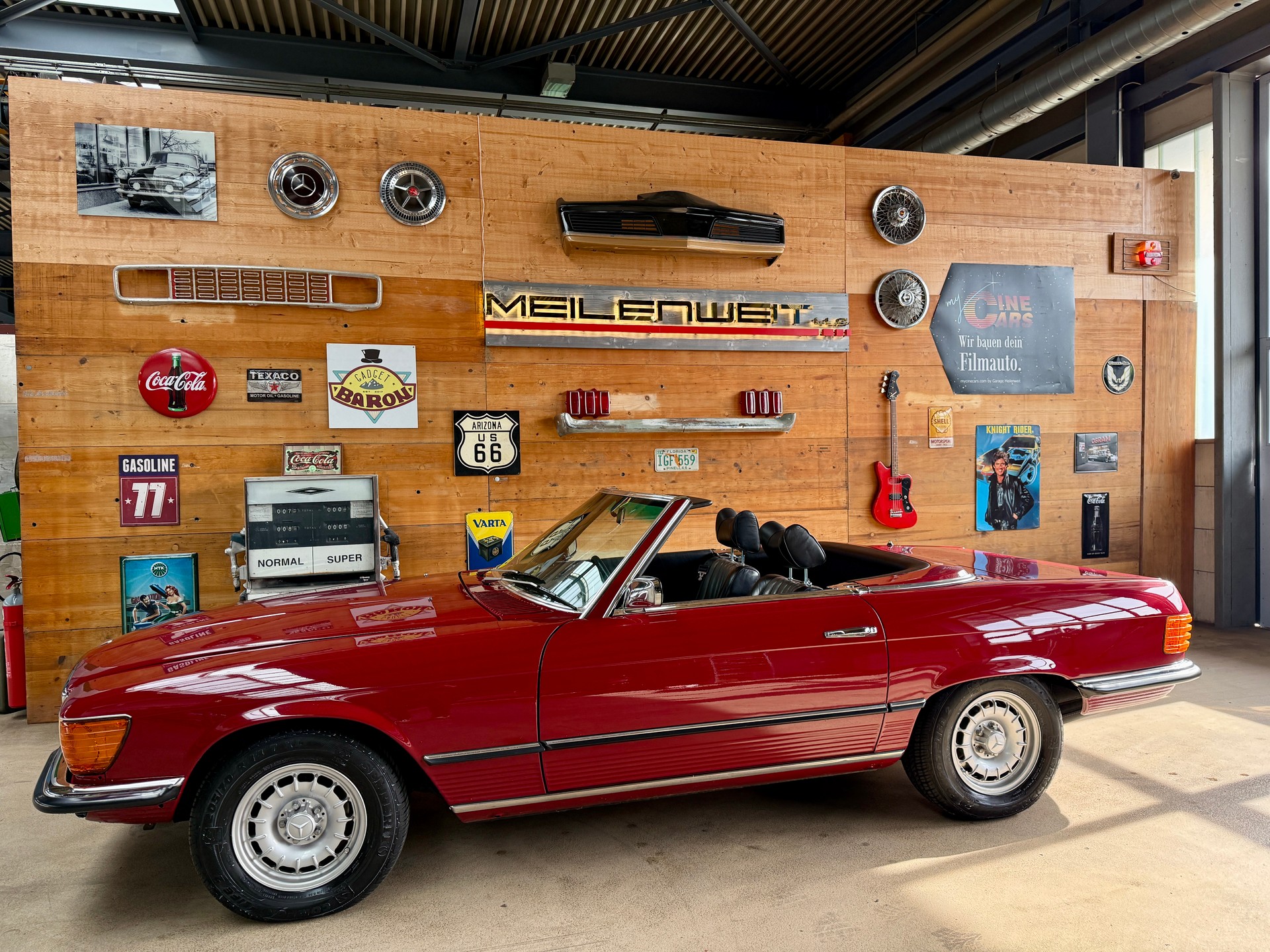 MERCEDES-BENZ 350 SL R107 Veteran-showroom-element-3