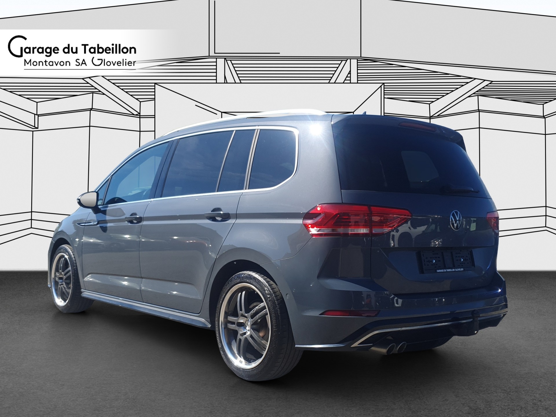 VW Touran 2.0 TDI SCR R-Line Highline DSG-image-2