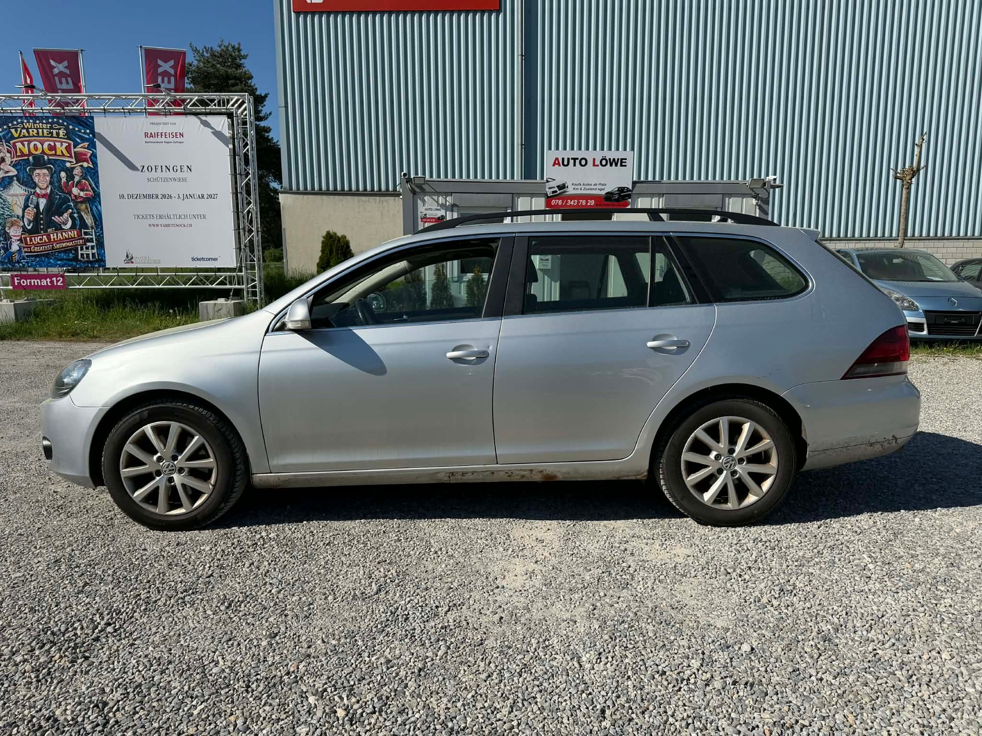 VW Golf Variant 1.6 TDI Comfortline 4Motion-image-3