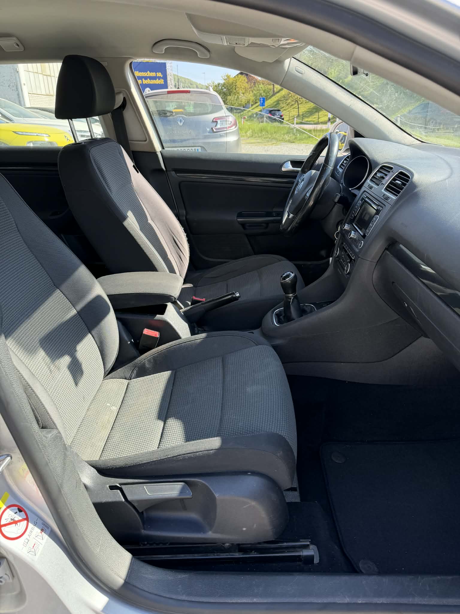 VW Golf Variant 1.6 TDI Comfortline 4Motion-image-12