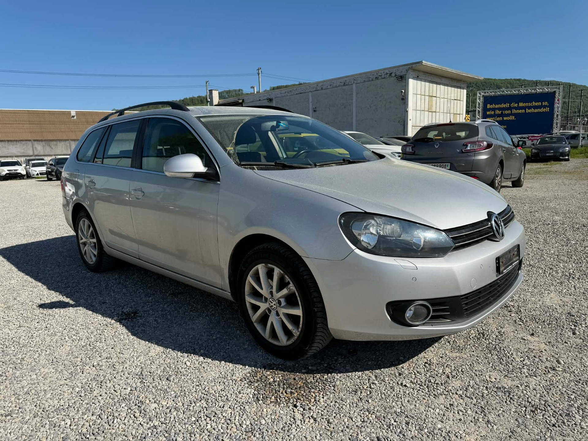 VW Golf Variant 1.6 TDI Comfortline 4Motion-image-13