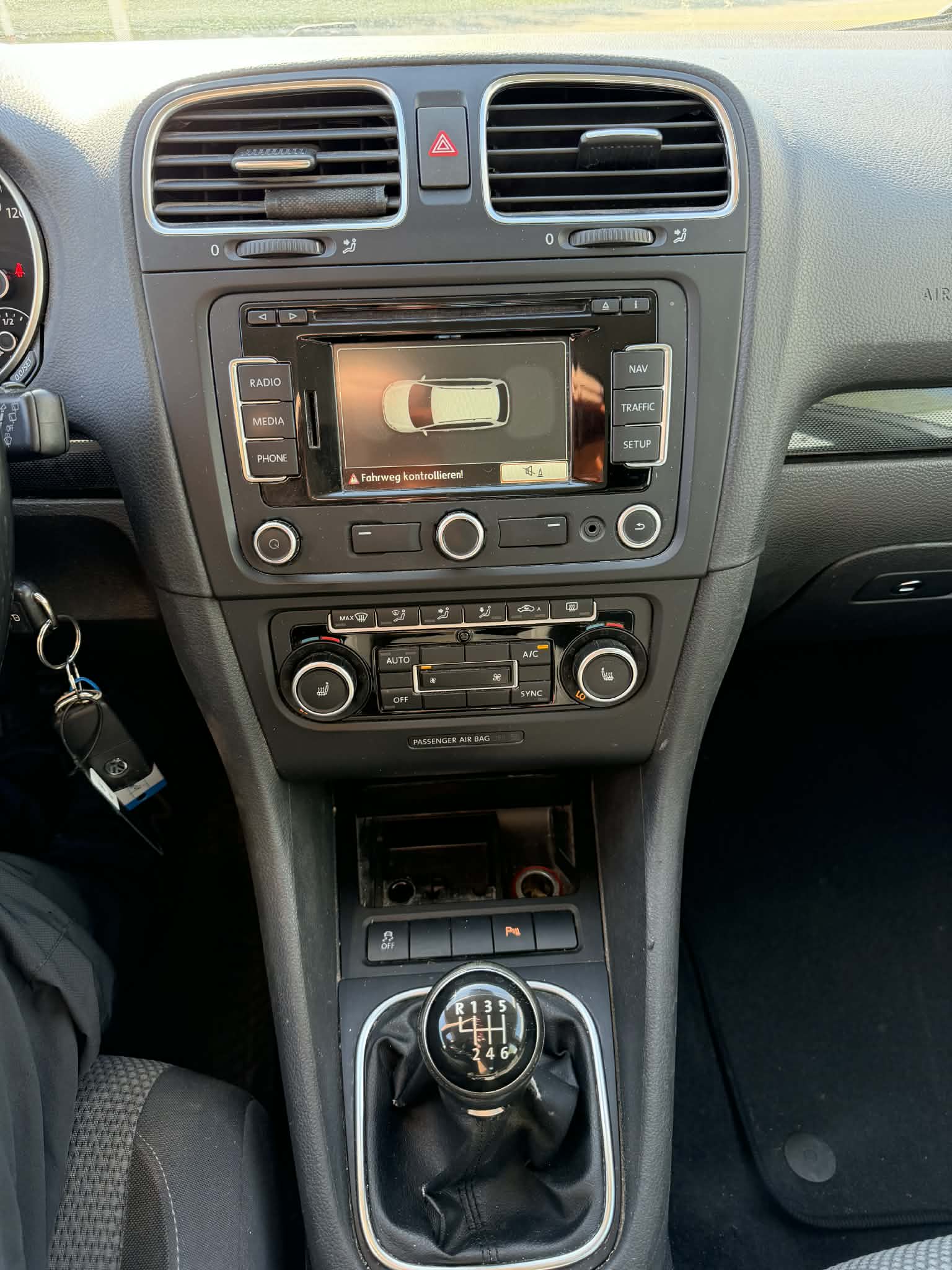 VW Golf Variant 1.6 TDI Comfortline 4Motion-image-9