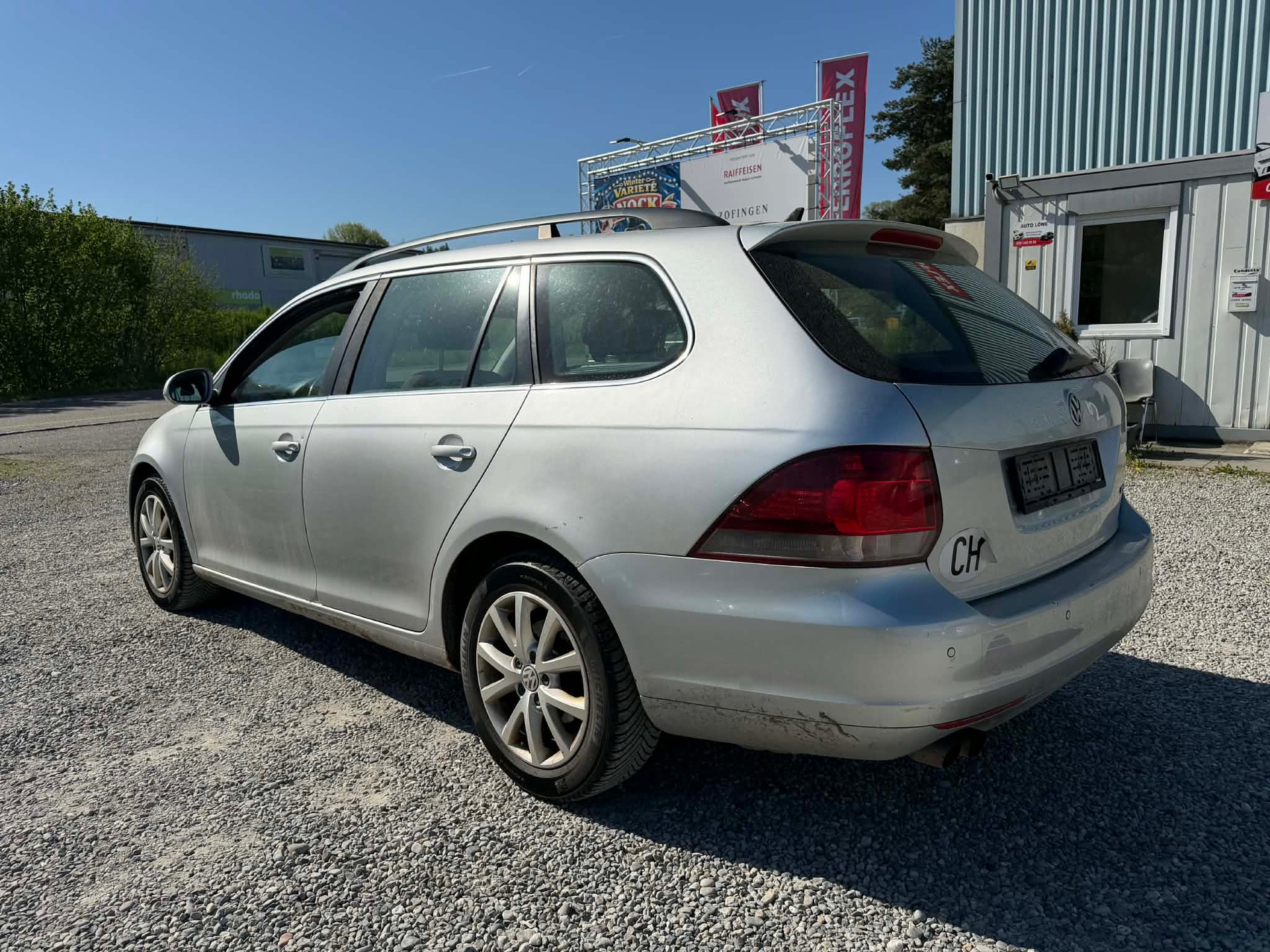 VW Golf Variant 1.6 TDI Comfortline 4Motion-image-5