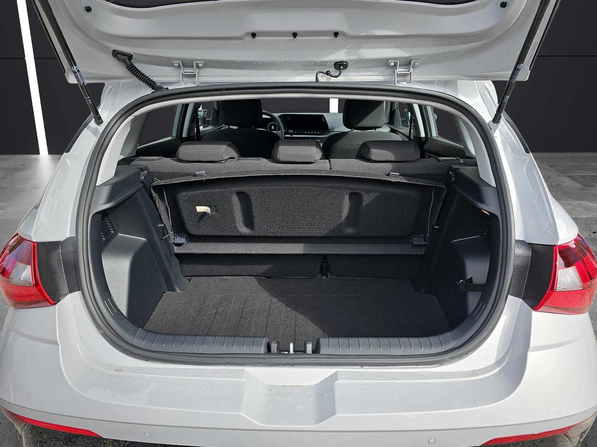 HYUNDAI i20 1.0 T-GDi Origo-image-12