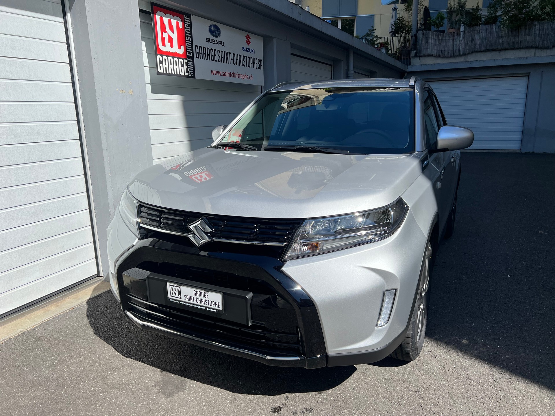 SUZUKI Vitara 1.4 Boosterjet Sakura 4x4 Hybrid Automatic-image-1