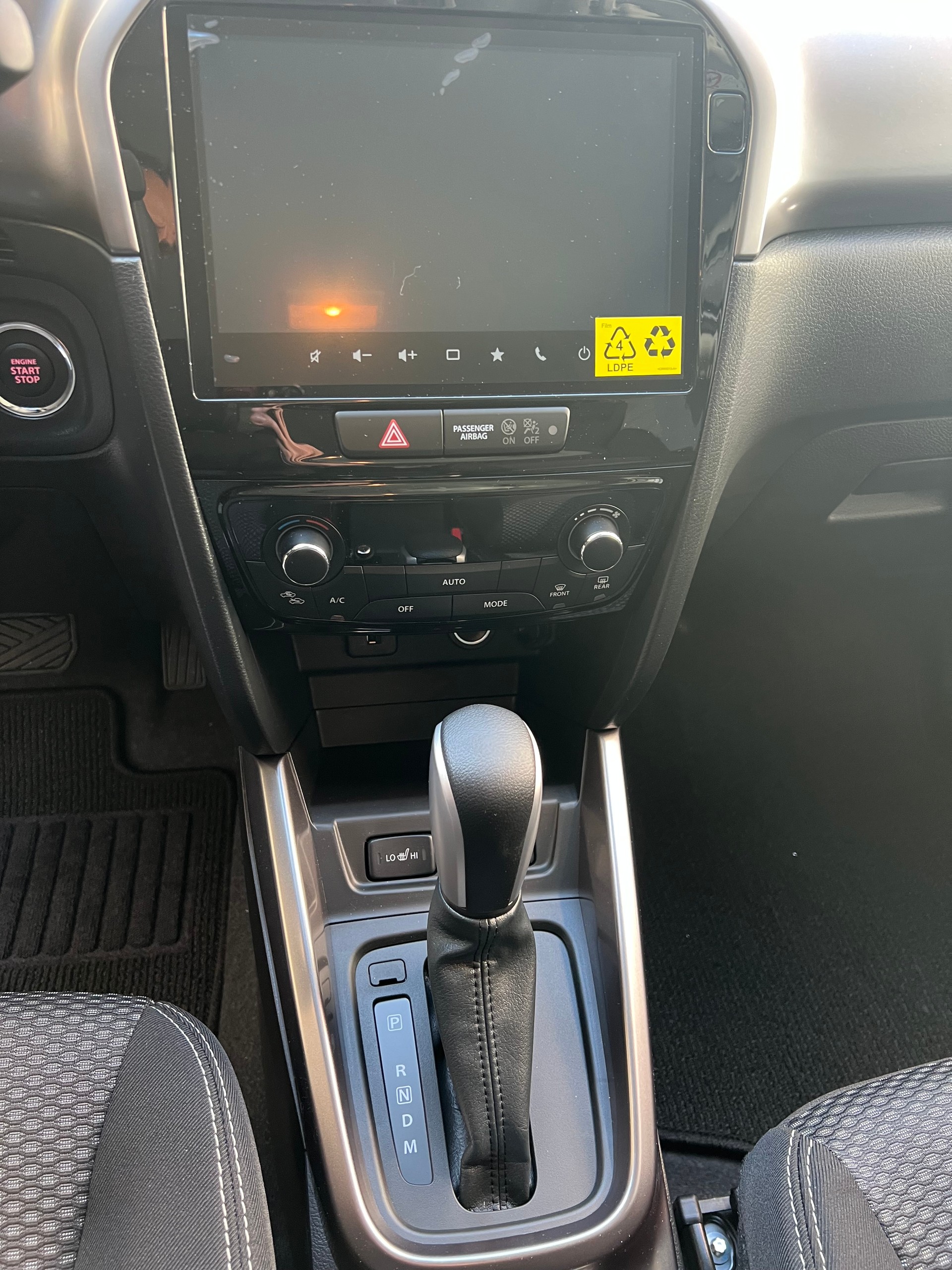 SUZUKI Vitara 1.4 Boosterjet Sakura 4x4 Hybrid Automatic-image-7