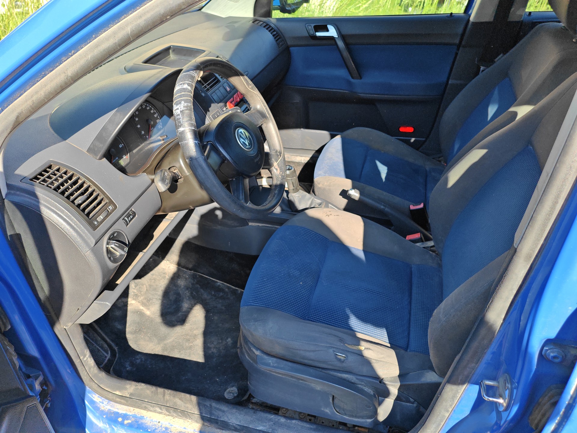 VW Polo 1.6 16V Young&Fresh-image-8