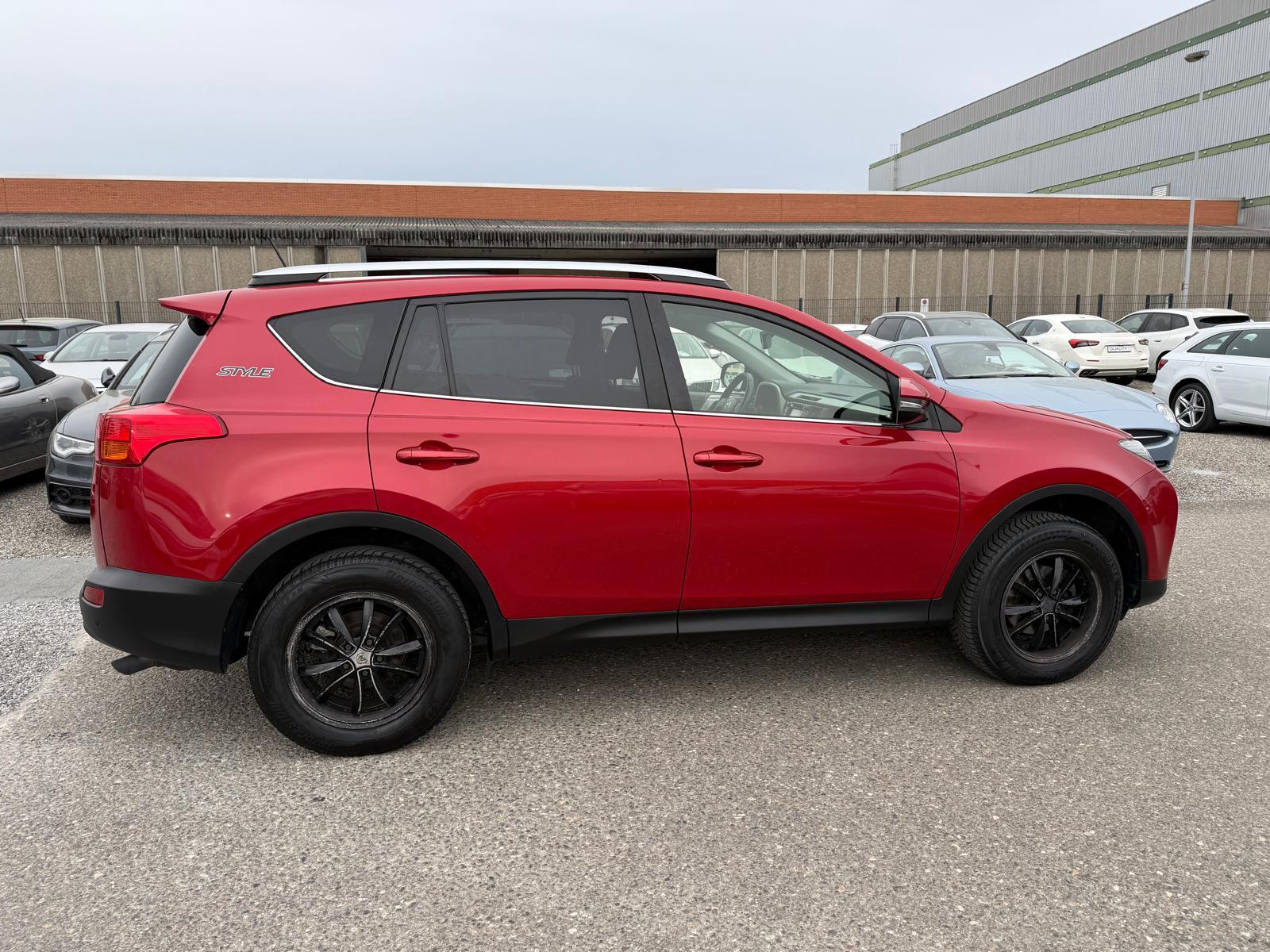 TOYOTA RAV4 2.2 D-4D 150 Style-image-7