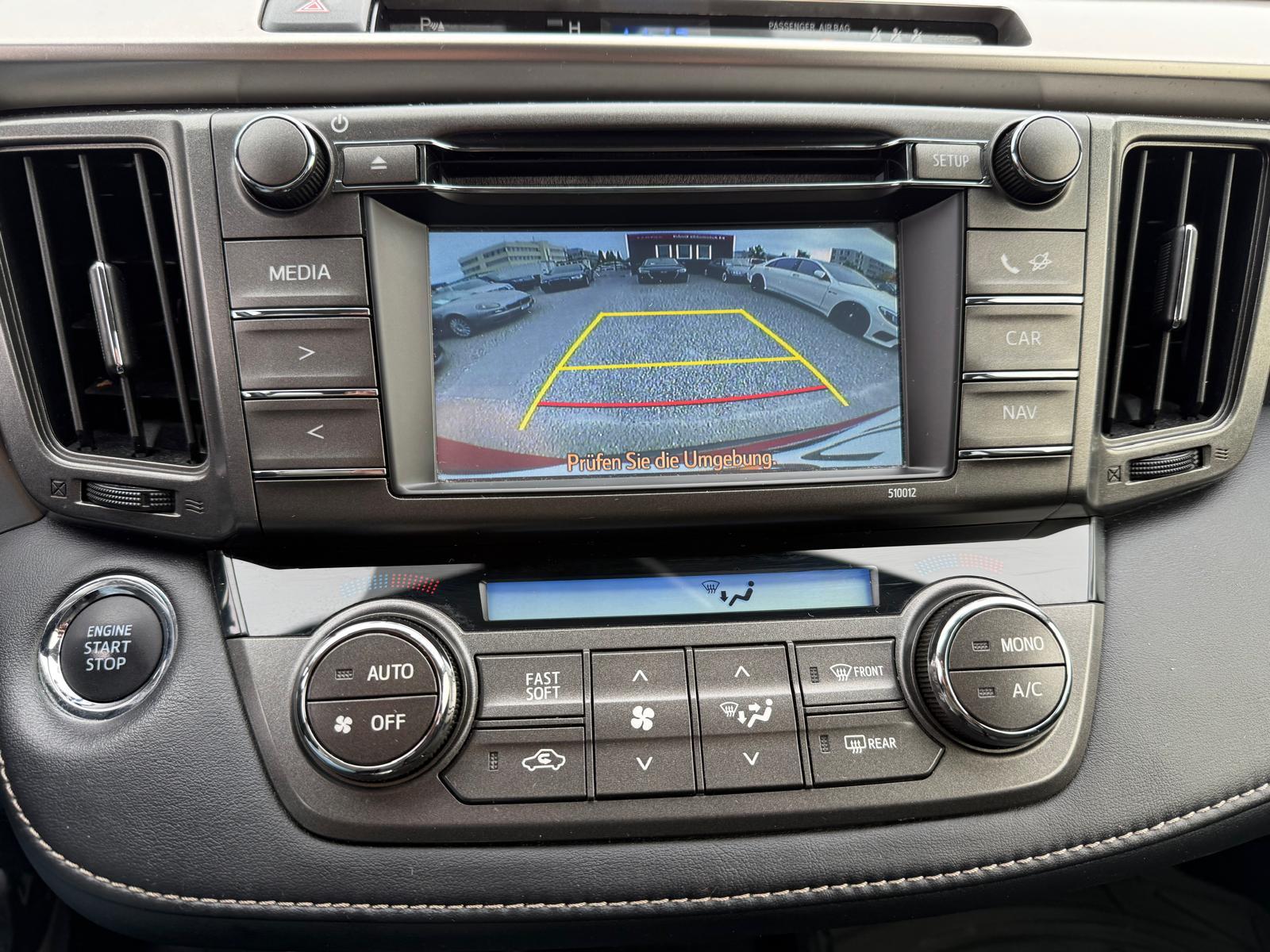 TOYOTA RAV4 2.2 D-4D 150 Style-image-12